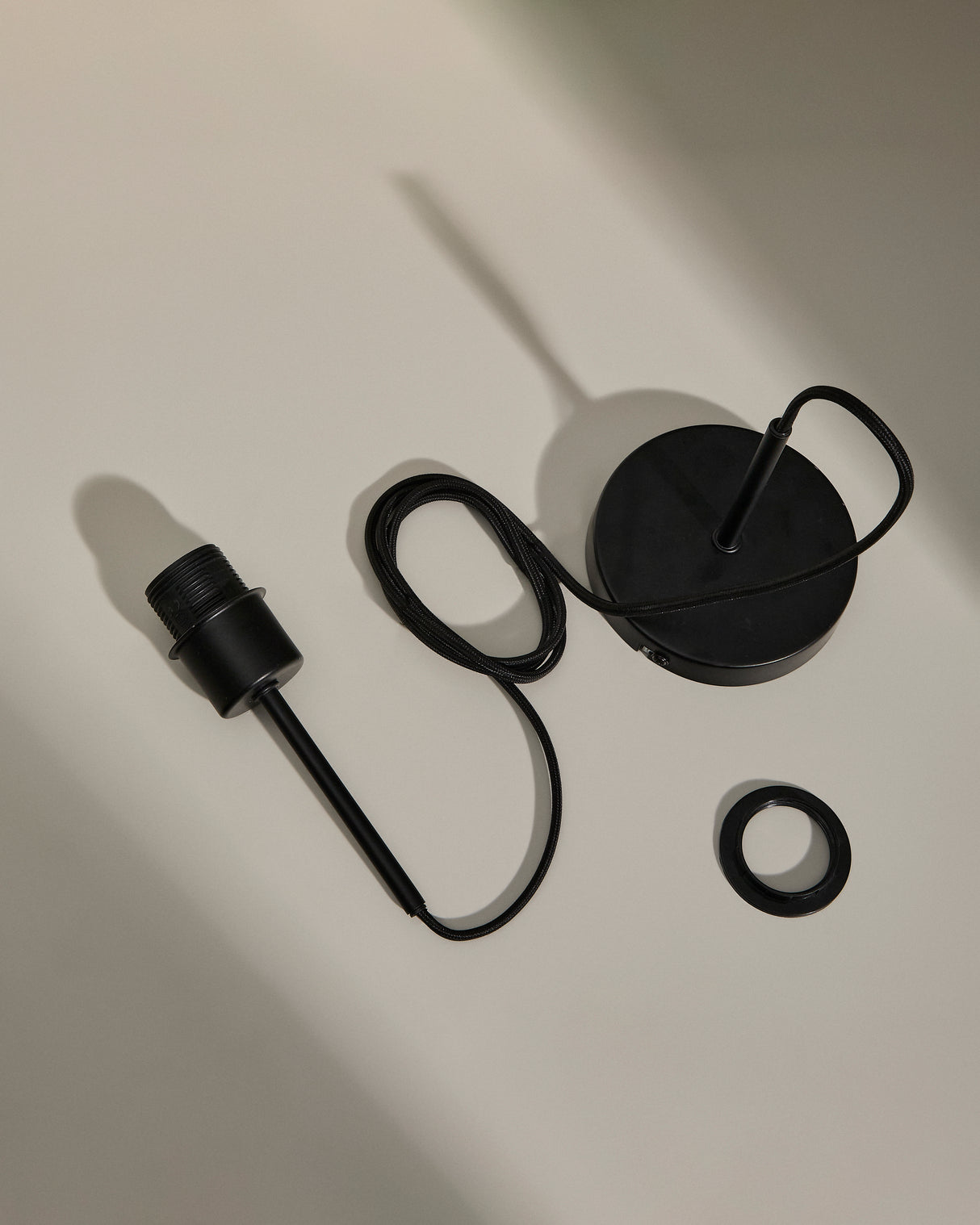 Deckenlampenfassung für Lampe Fulvia aus Metall schwarz 150 cm - ZEN ZONE Furniture