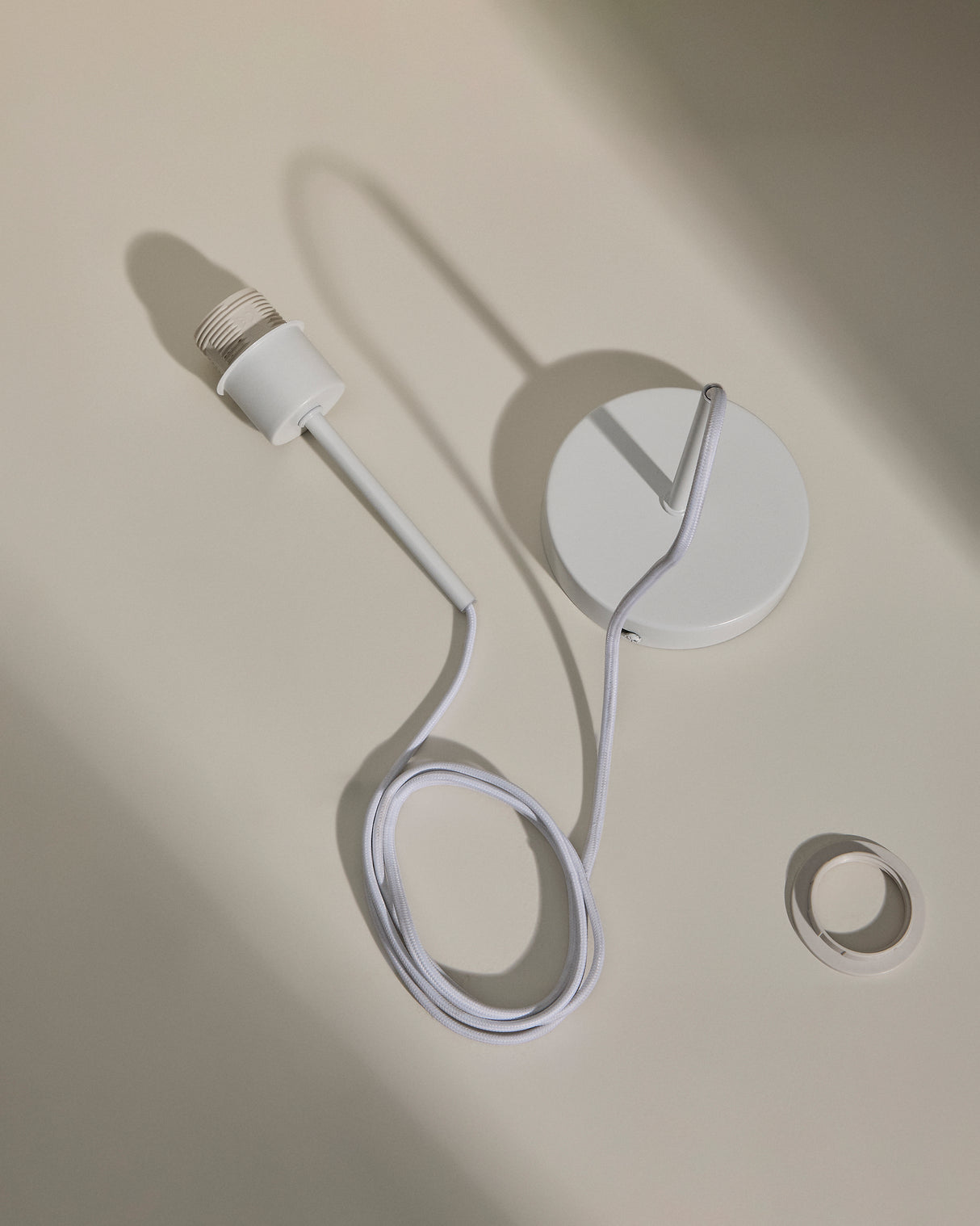 Deckenlampenfassung für Lampe Fulvia aus Metall weiß 150 cm - ZEN ZONE Furniture