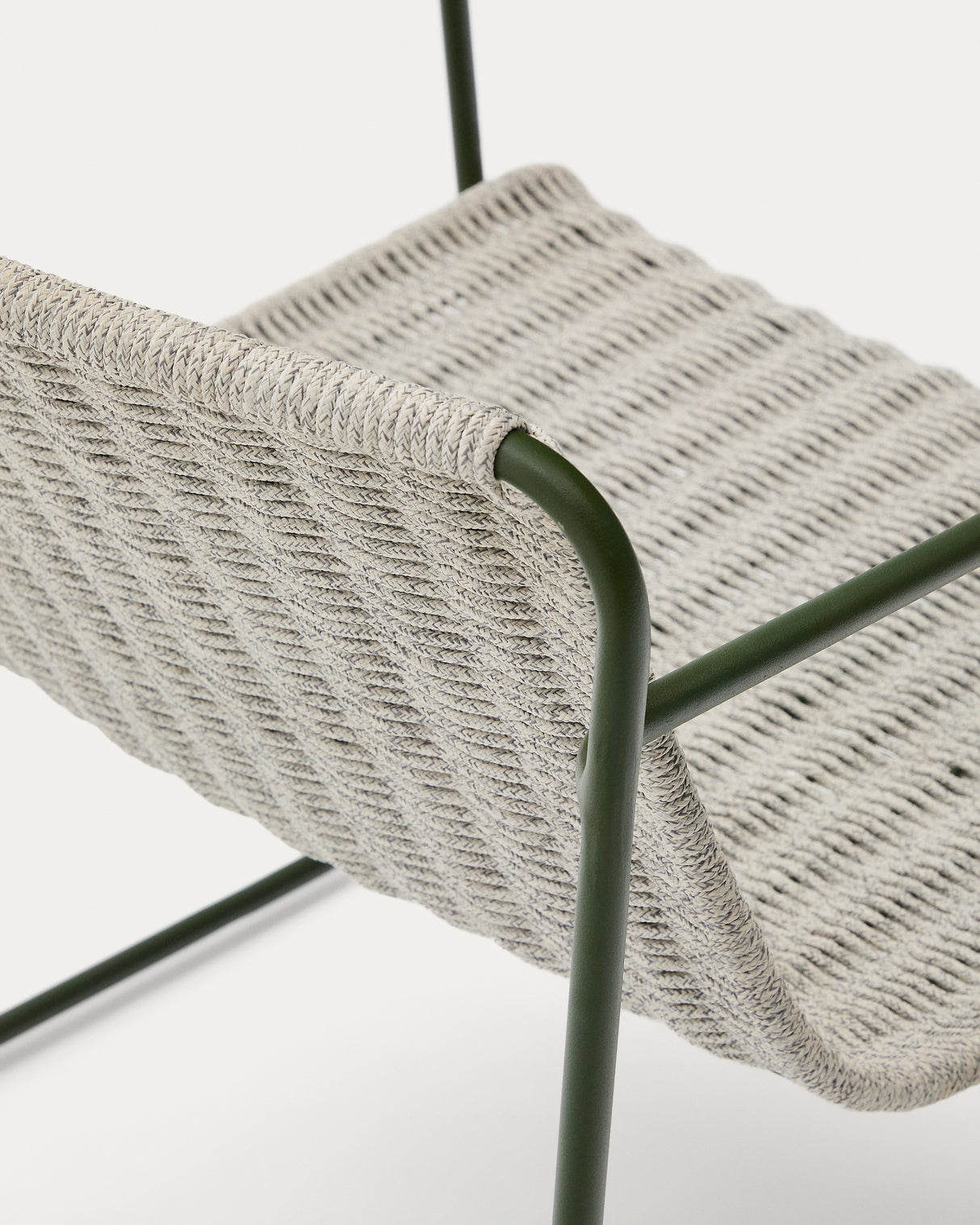 Sessel Maurina aus grün verzinktem Stahl mit écrufarbenem und grauem Seil - ZEN ZONE Furniture