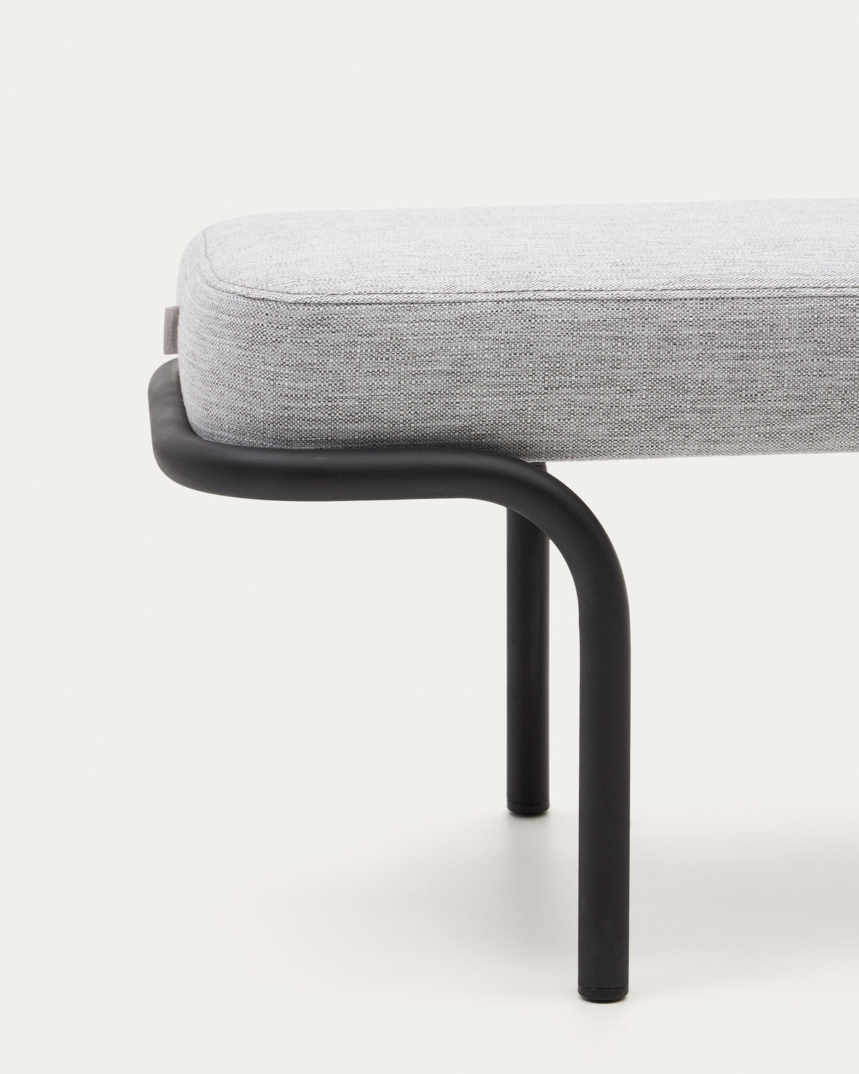 Compo Polsterbank in Grau und schwarzes Metallgestell 130 cm - ZEN ZONE Furniture