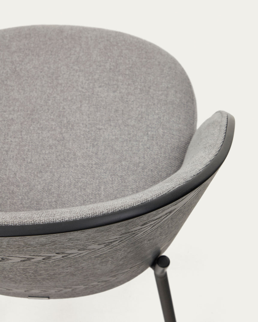 Eamy Stuhl hellgrau Eschenfurnier mit schwarzem Finish und Metall in Schwarz - ZEN ZONE Furniture