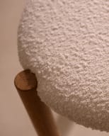 Nebai Stuhl aus weißem Bouclé und massivem Eichenholz mit natürlichem Finish - ZEN ZONE Furniture