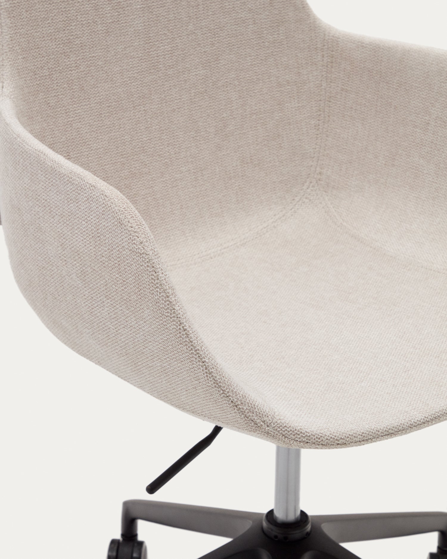 Tissiana Schreibtischstuhl in Beige und Aluminium mit mattschwarzer Oberfläche - ZEN ZONE Furniture