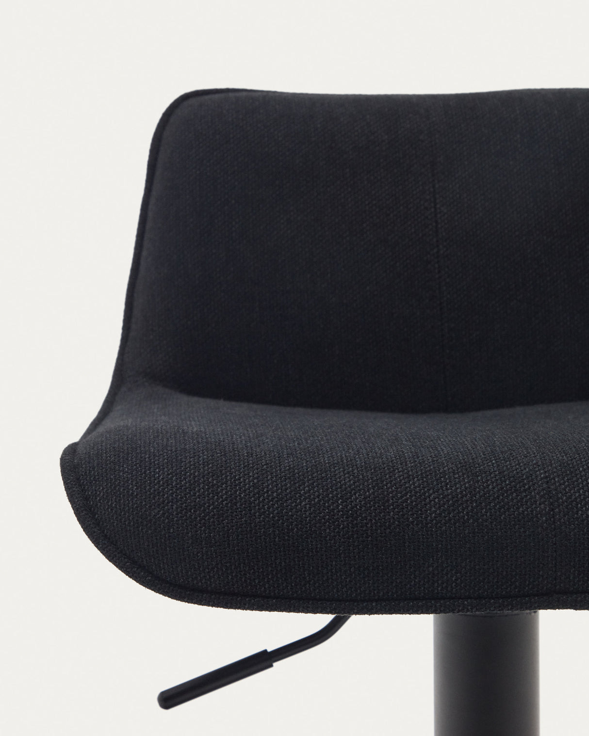 Zenda Hocker Schwarz - ZEN ZONE Furniture