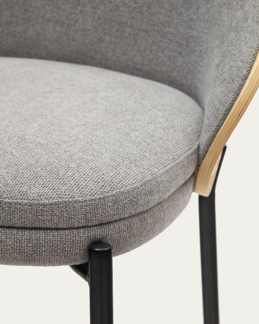 Eamy Hocker hellgraue Chenille Eschenfurnier mit natürlichem Finish und Metall in Schwarz Höhe 65 cm - ZEN ZONE Furniture