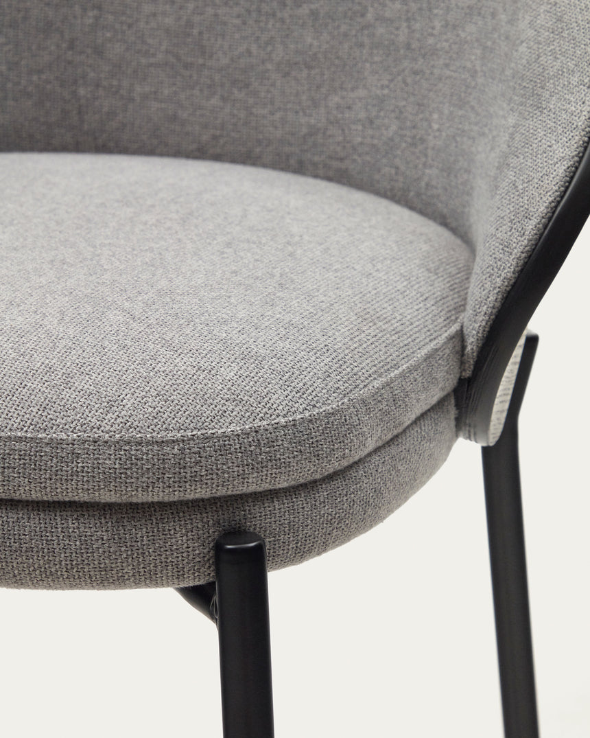 Eamy Hocker hellgraue Chenille Eschenfurnier mit schwarzem Finish und Metall in Schwarz Höhe 65 cm - ZEN ZONE Furniture