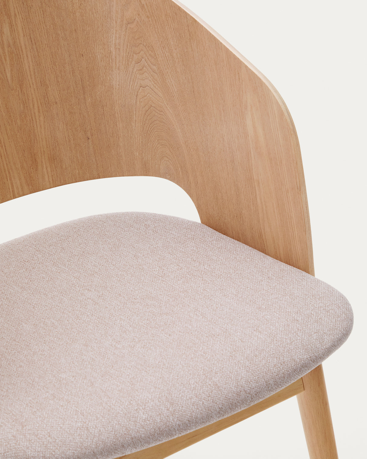 Stuhl Senoa aus Eschefurnier und massivem Kautschukholz mit naturfarbenem Finish und beigefarbener Chenille - ZEN ZONE Furniture