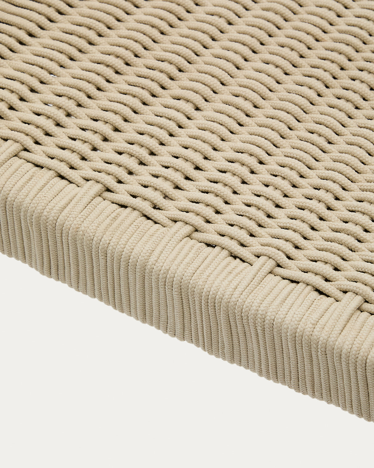 Stapelbarer Stuhl Nina aus massivem Akazienholz und écrufarbenem Seil FSC 100% - ZEN ZONE Furniture