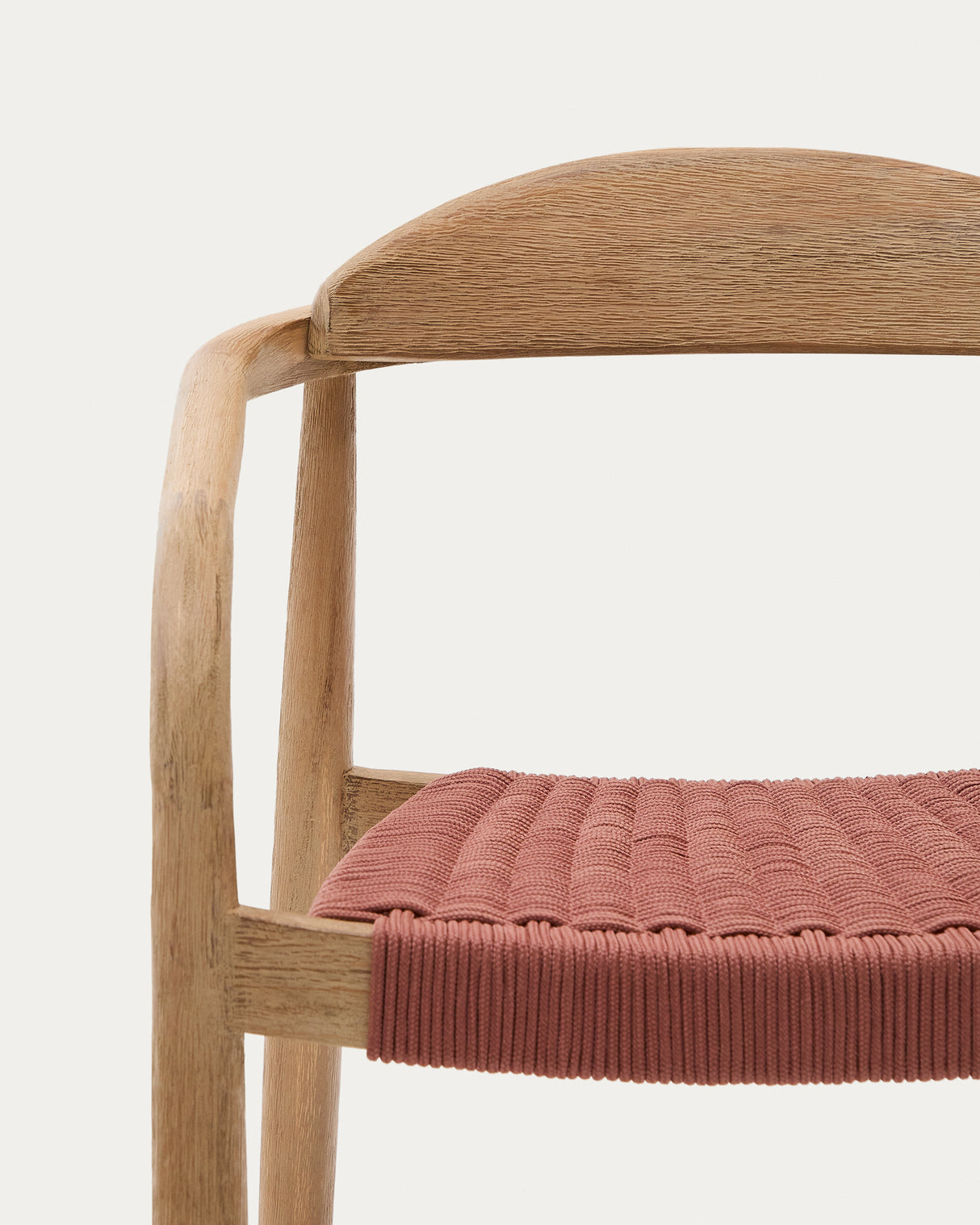 Nina stapelbarer In/Outdoor Stuhl aus massivem Akazienholz und Seil in der Farbe Terrakotta - ZEN ZONE Furniture