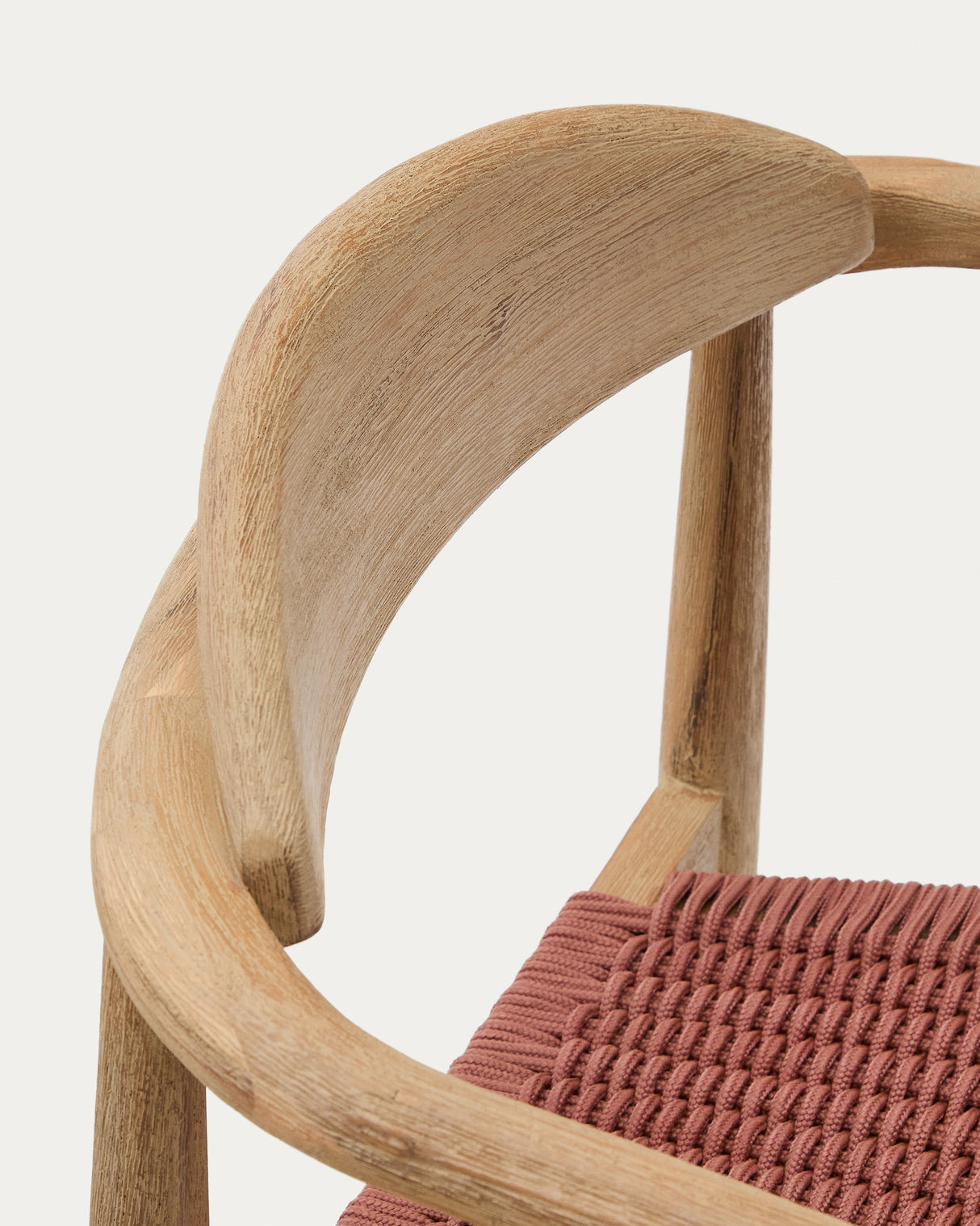 Nina stapelbarer In/Outdoor Stuhl aus massivem Akazienholz und Seil in der Farbe Terrakotta - ZEN ZONE Furniture