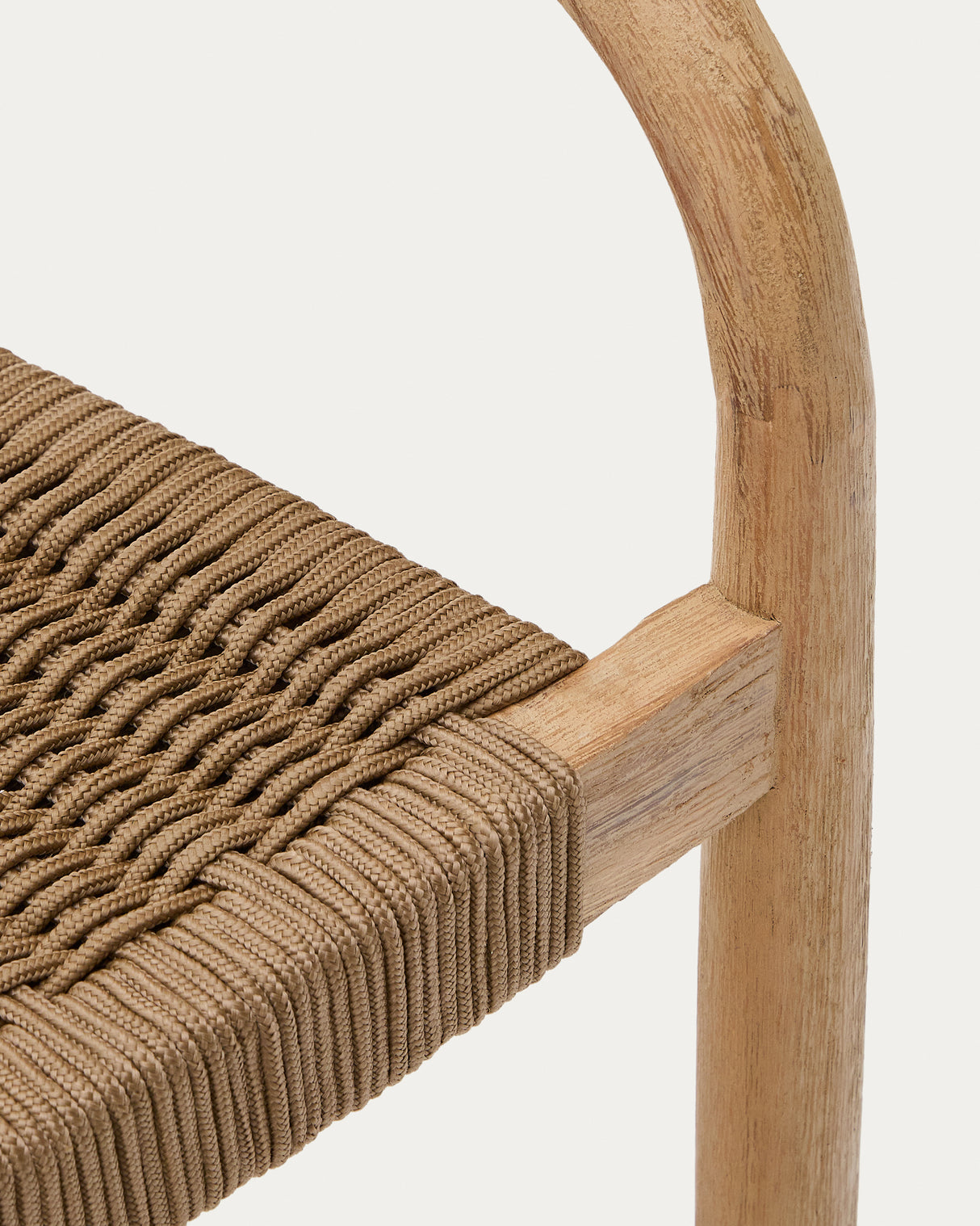 Nina stapelbarer In/Outdoor-Stuhl aus massivem Akazienholz und Seil in Beige FSC 100% - ZEN ZONE Furniture