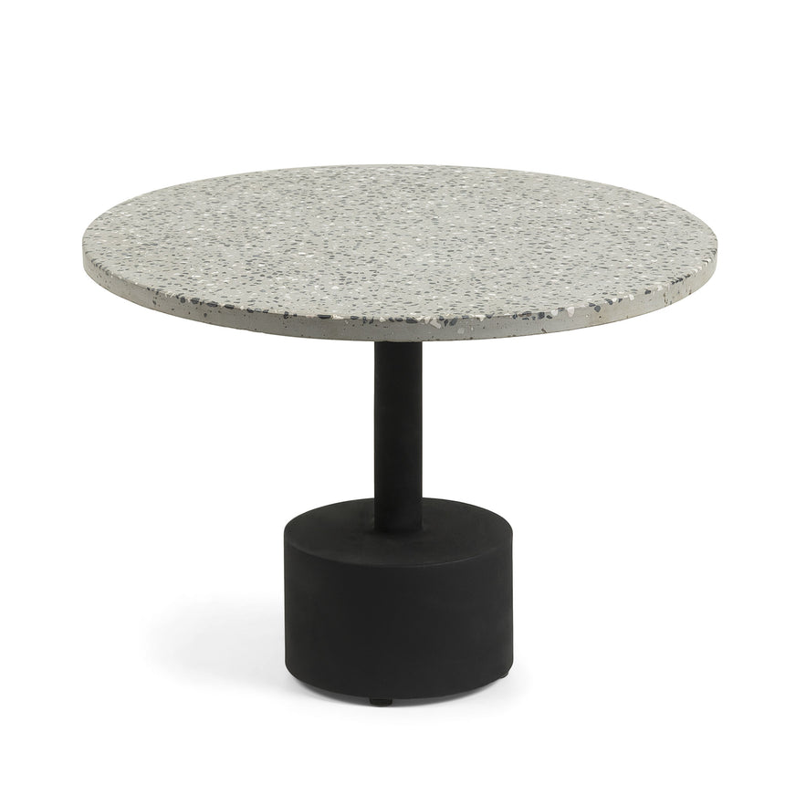 Delano Beistelltisch aus Terrazzo in Grau und Stahlbeine in Schwarz Ø 55 cm - ZEN ZONE Furniture