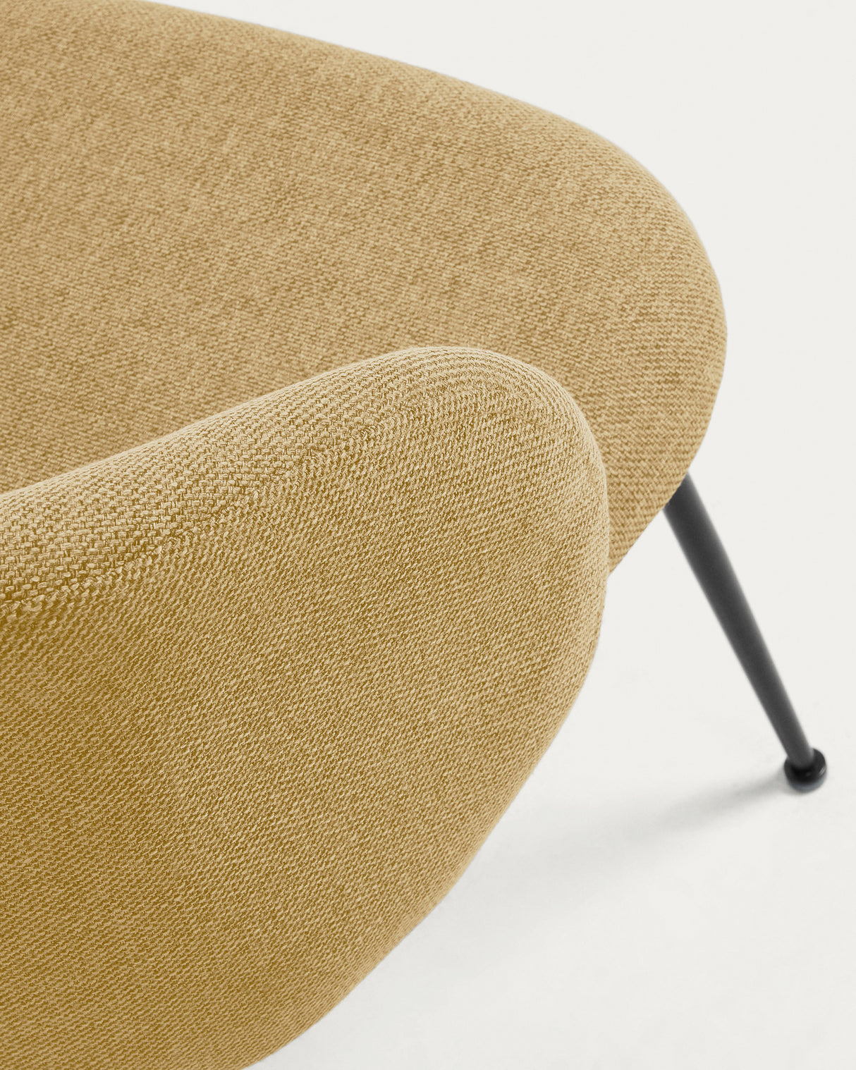 Minna Stuhl senfgelb und Stahlbeine mit schwarzem Finish - ZEN ZONE Furniture