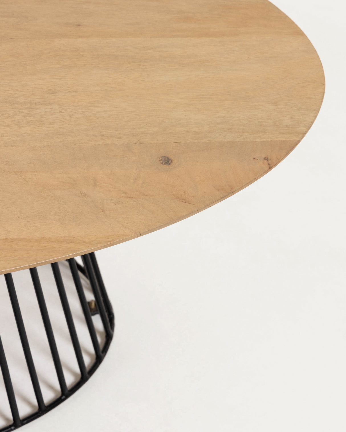 Leska Couchtisch 120 x 65 cm massives Mangoholz und Beine aus Stahl mit schwarzem Finish - ZEN ZONE Furniture