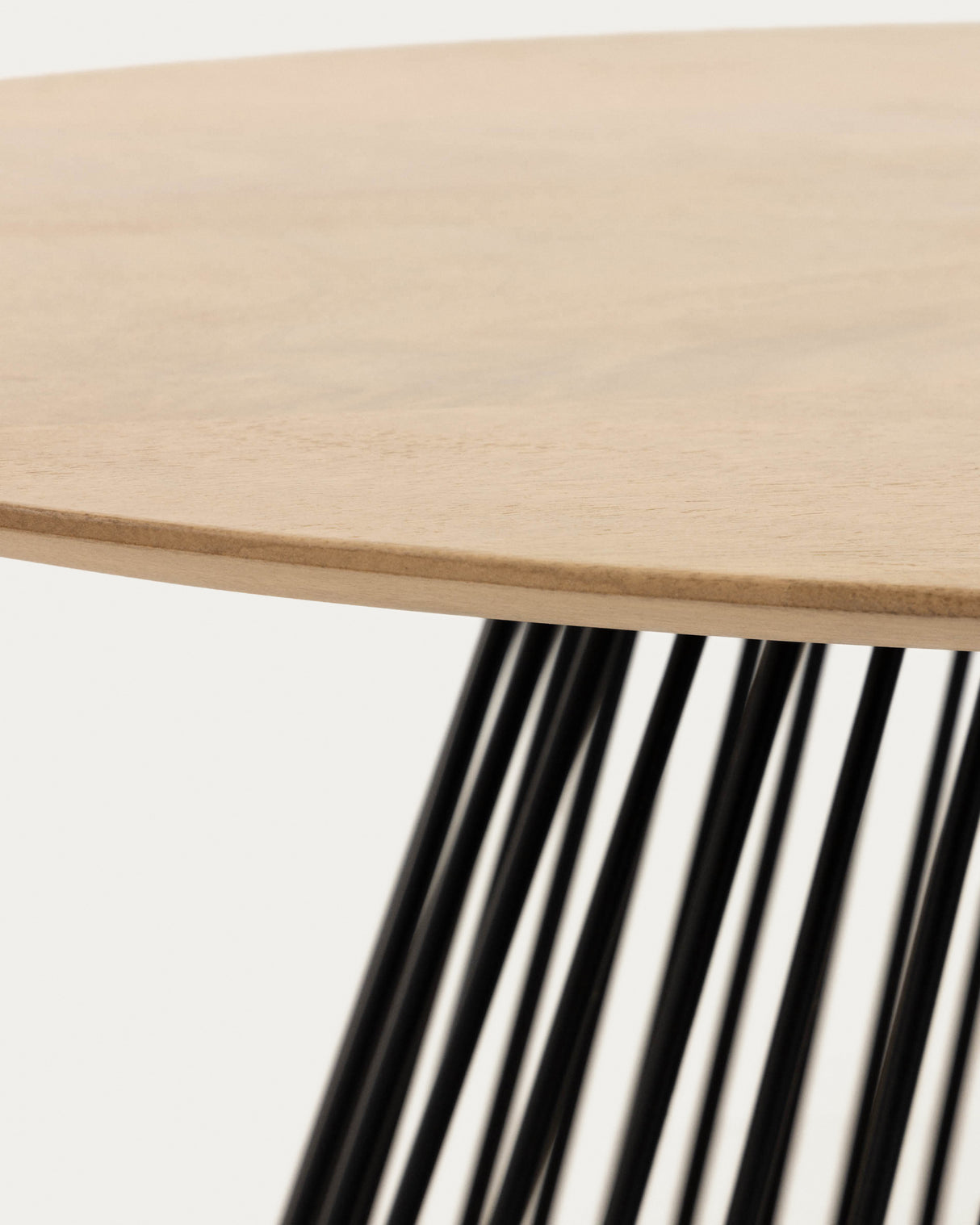 Leska Couchtisch 120 x 65 cm massives Mangoholz und Beine aus Stahl mit schwarzem Finish - ZEN ZONE Furniture