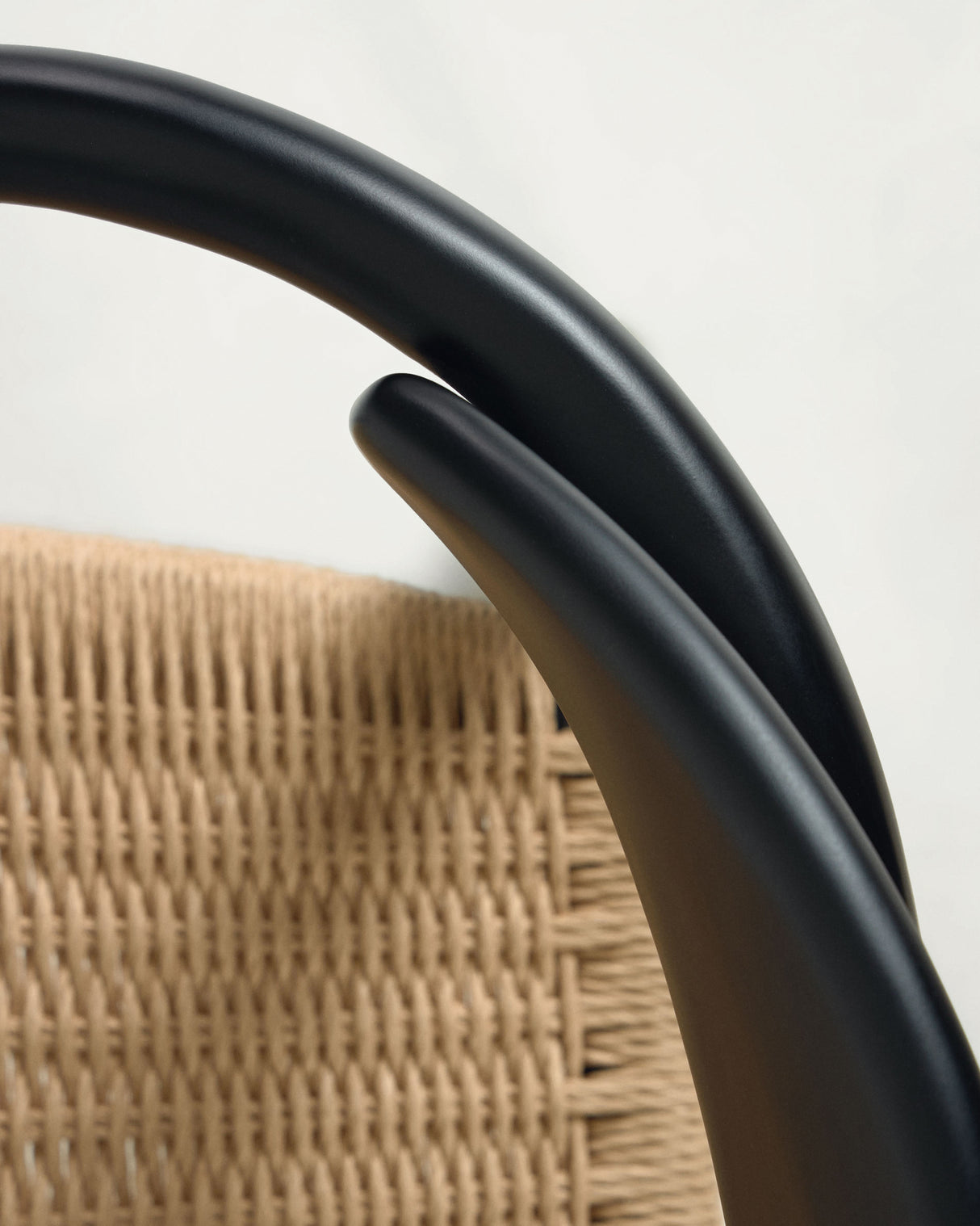 Nina stapelbarer Stuhl aus massivem Akazienholz und Papierseil beige - ZEN ZONE Furniture