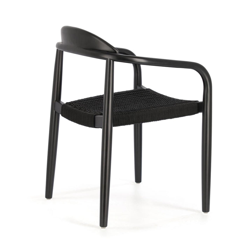 Nina stapelbarer Stuhl aus massivem Akazienholz mit mattschwarzem Finish und schwarzem Seil - ZEN ZONE Furniture