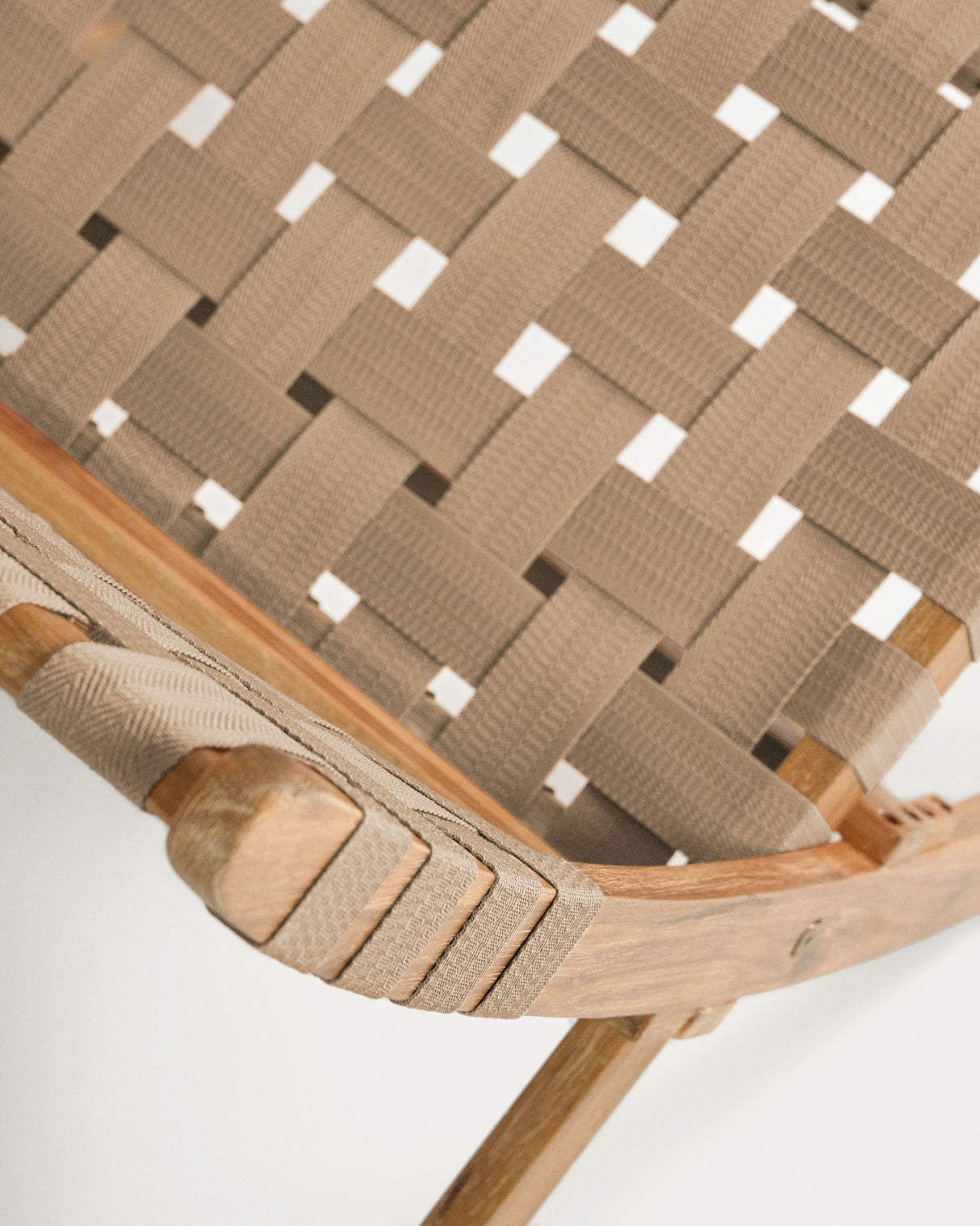 Chabeli Klappstuhl aus Akazienholz und mit beigem Seil FSC 100% - ZEN ZONE Furniture