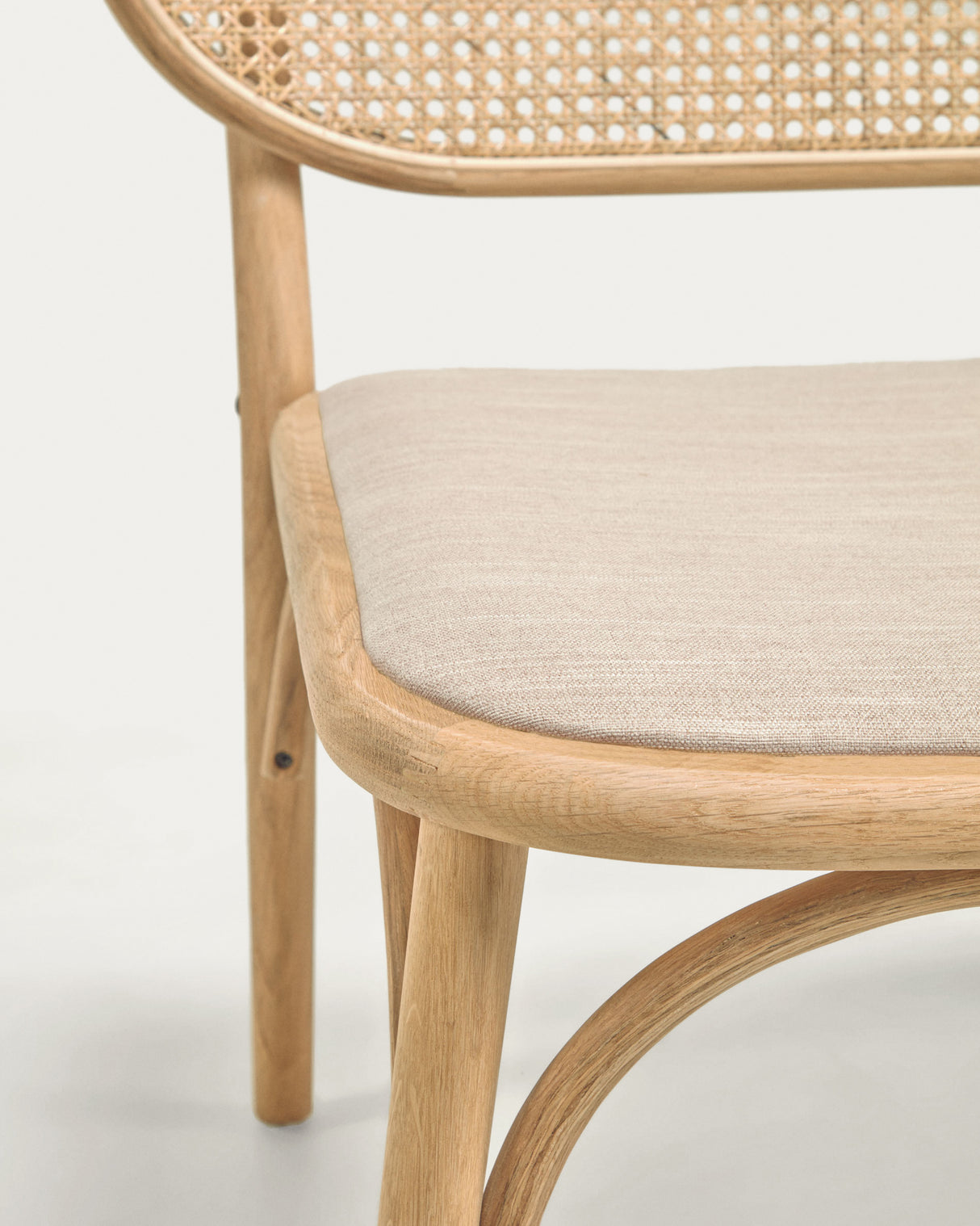 Doriane Sessel aus massiver Eiche mit Naturfinish und gepolstertem Sitz - ZEN ZONE Furniture