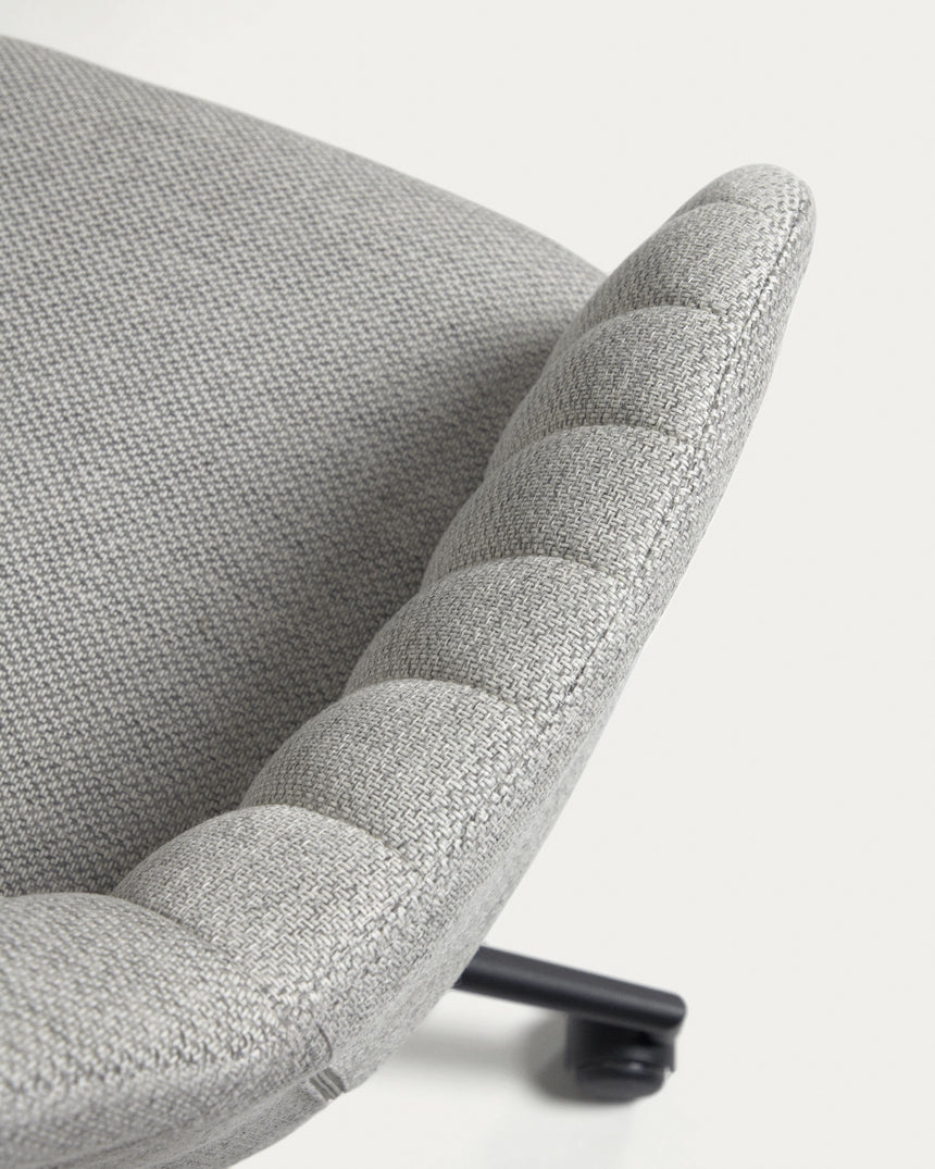 Madina Schreibtischstuhl hellgrau mit Beinen aus Stahl in Mattschwarz - ZEN ZONE Furniture