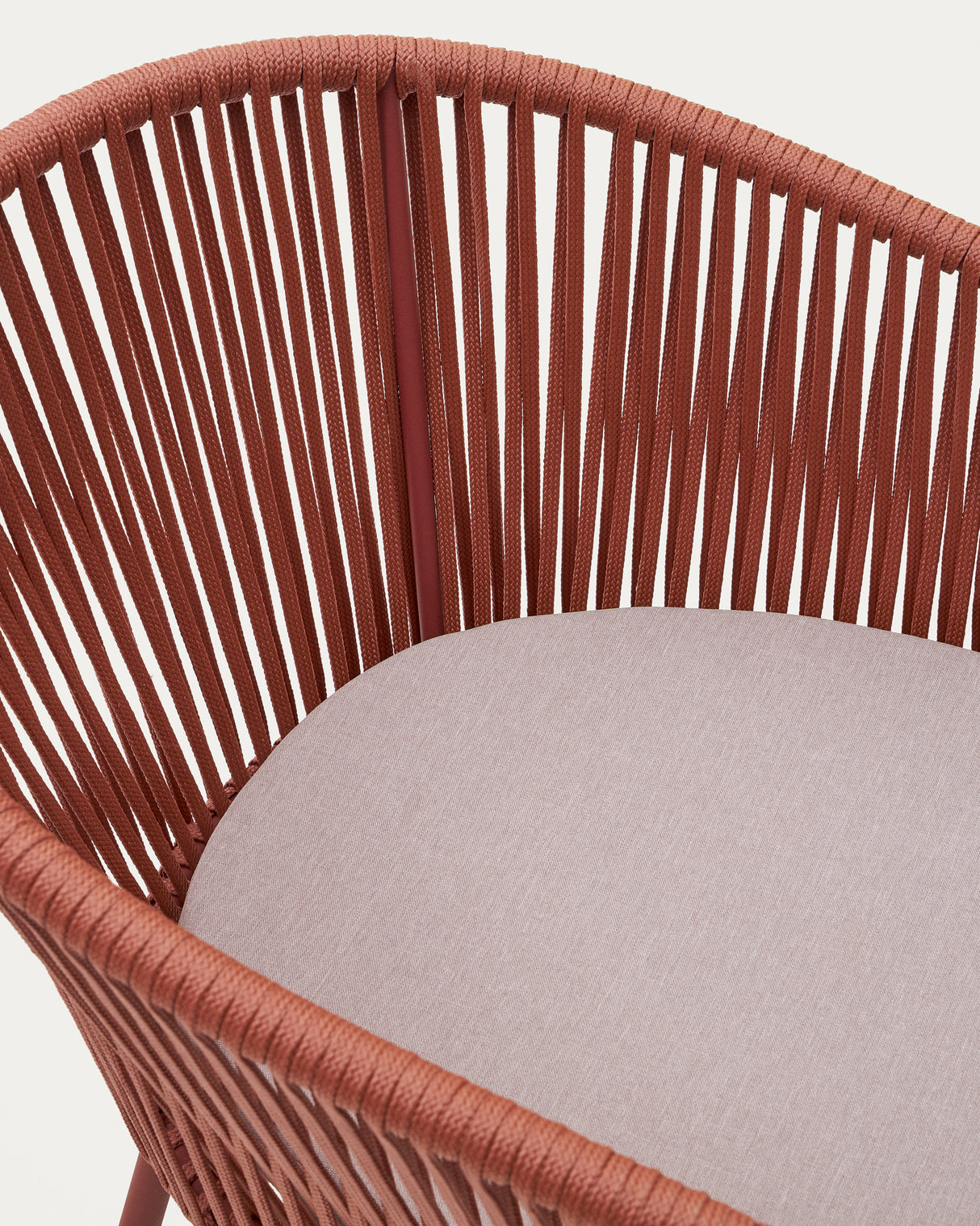 Yanet Stuhl aus Seil in Terrakotta mit Beinen aus verzinktem Stahl - ZEN ZONE Furniture