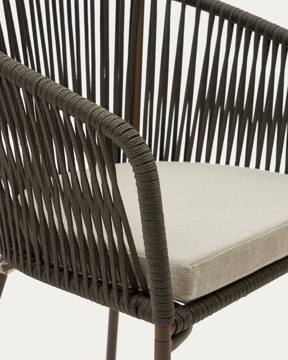 Yanet Stuhl aus Seil in Grün mit Beinen aus verzinktem Stahl - ZEN ZONE Furniture