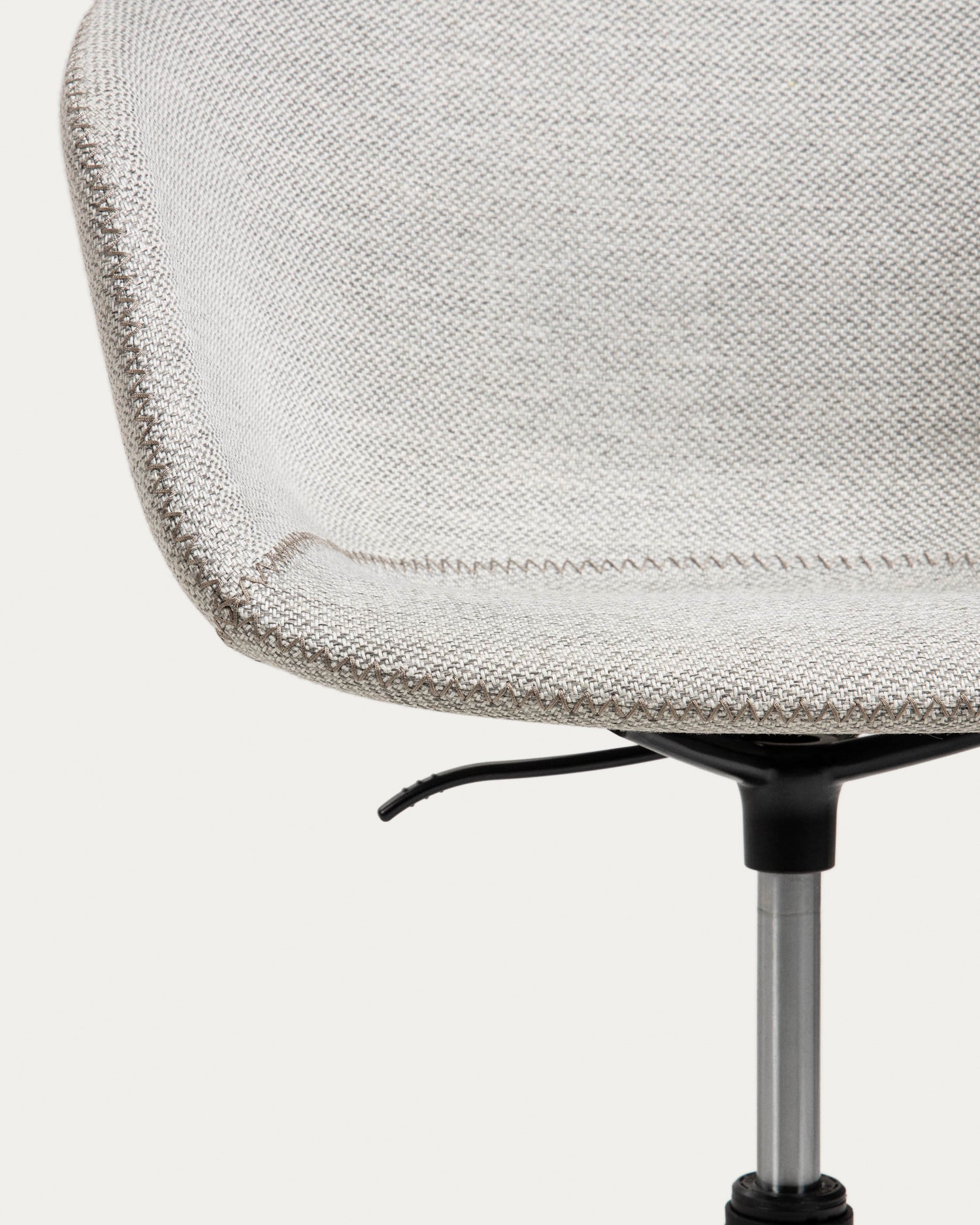 Yvette Schreibtischstuhl in Hellgrau mit schwarzen Stahlbeinen - ZEN ZONE Furniture