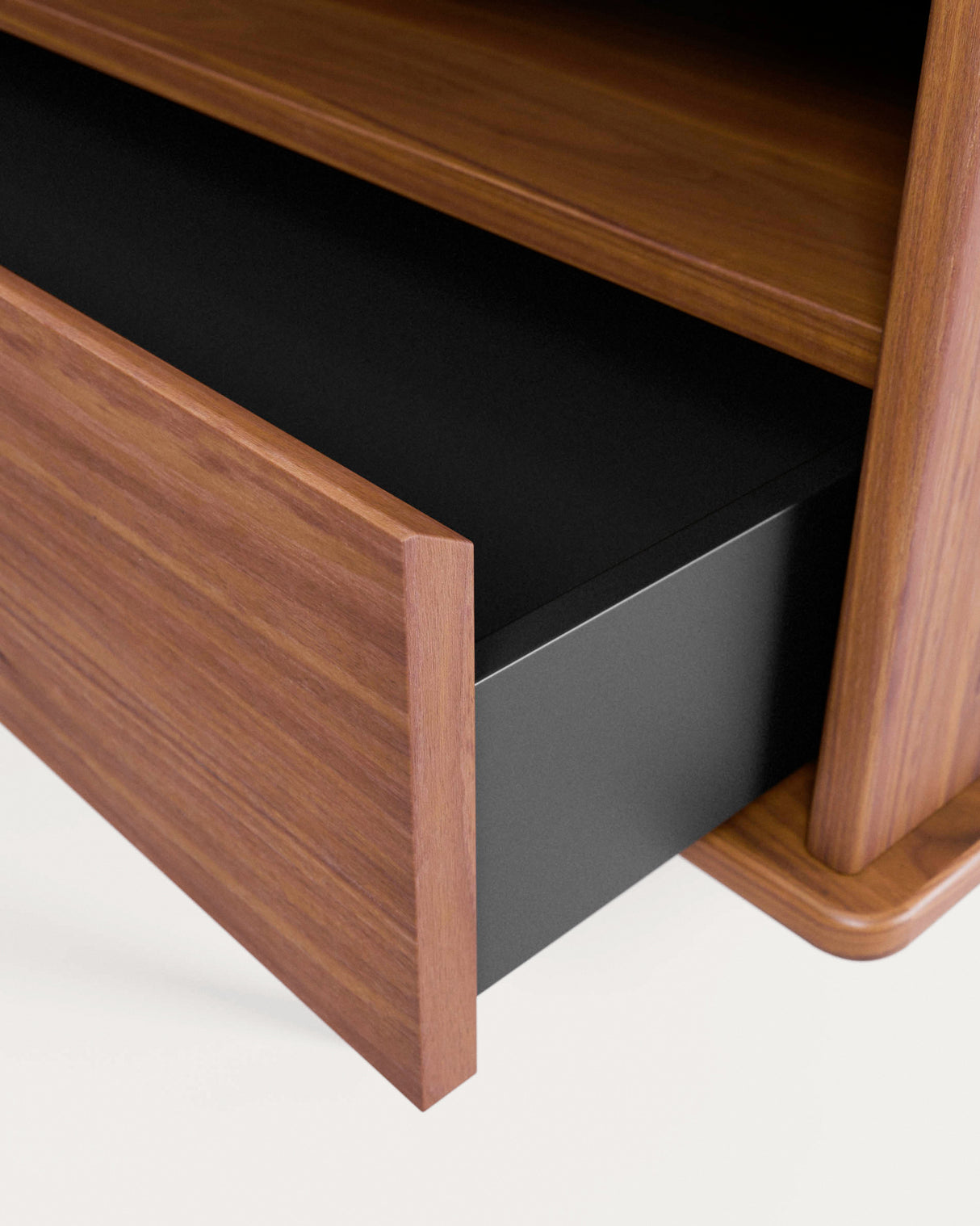 Carolin TV-Schrank 1 Türe und 1 Schublade aus Nussholzfurnier 180 x 63,5 cm - ZEN ZONE Furniture