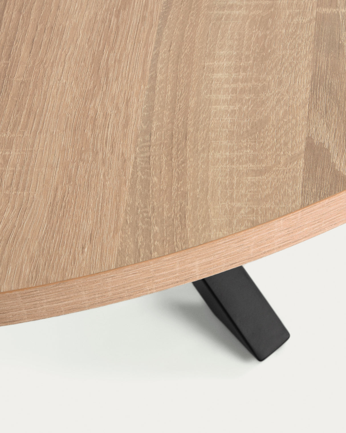 Argo runder Tisch mit Melamin natur und schwarzen Stahlbeinen Ø 119 cm - ZEN ZONE Furniture