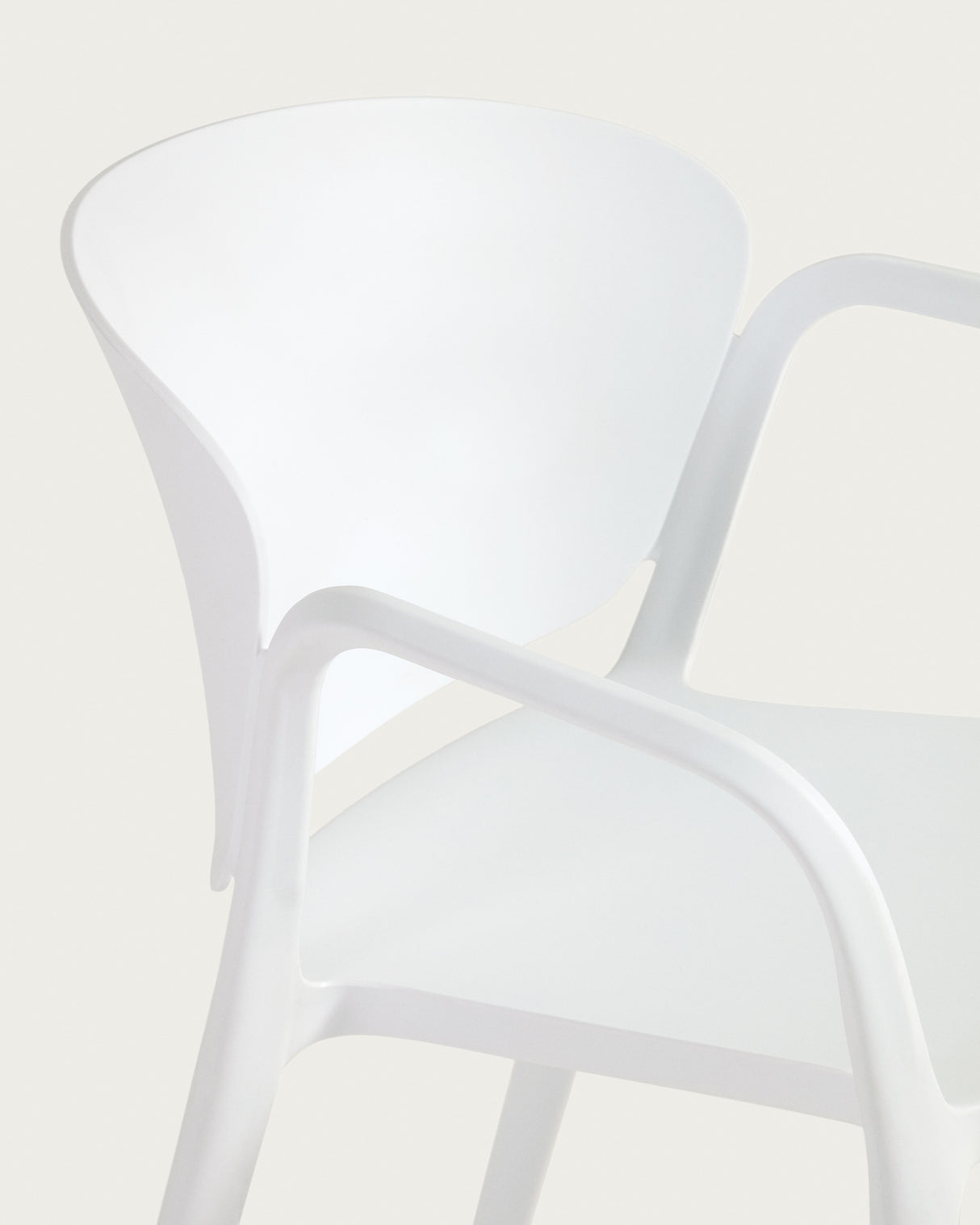 Ania stapelbarer Stuhl 100% outdoor weiß - ZEN ZONE Furniture