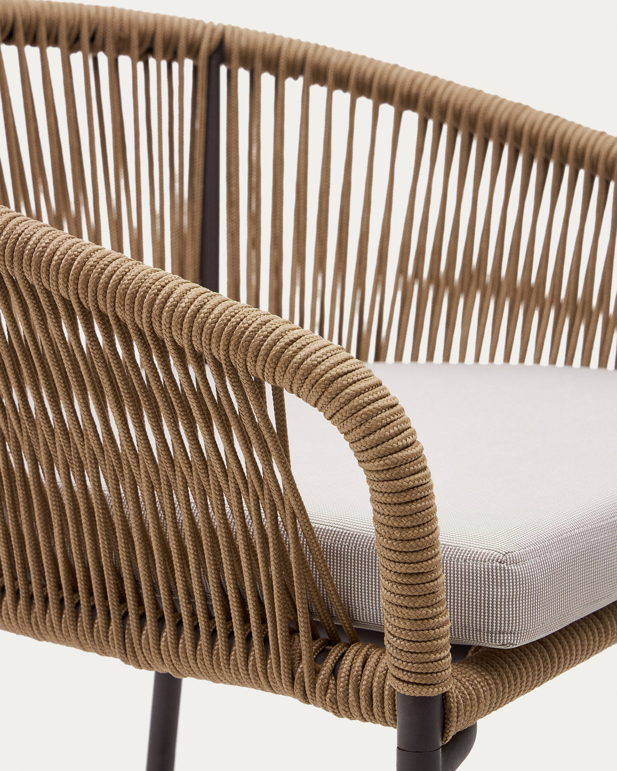 Yanet Hocker aus beigem Seil und verzinktem Stahl Höhe 80 cm - ZEN ZONE Furniture