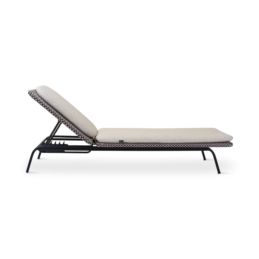 MODESTO Sonnenliege aus schwarzem Aluminium mit oyster-farbenem Geflecht - ZEN ZONE