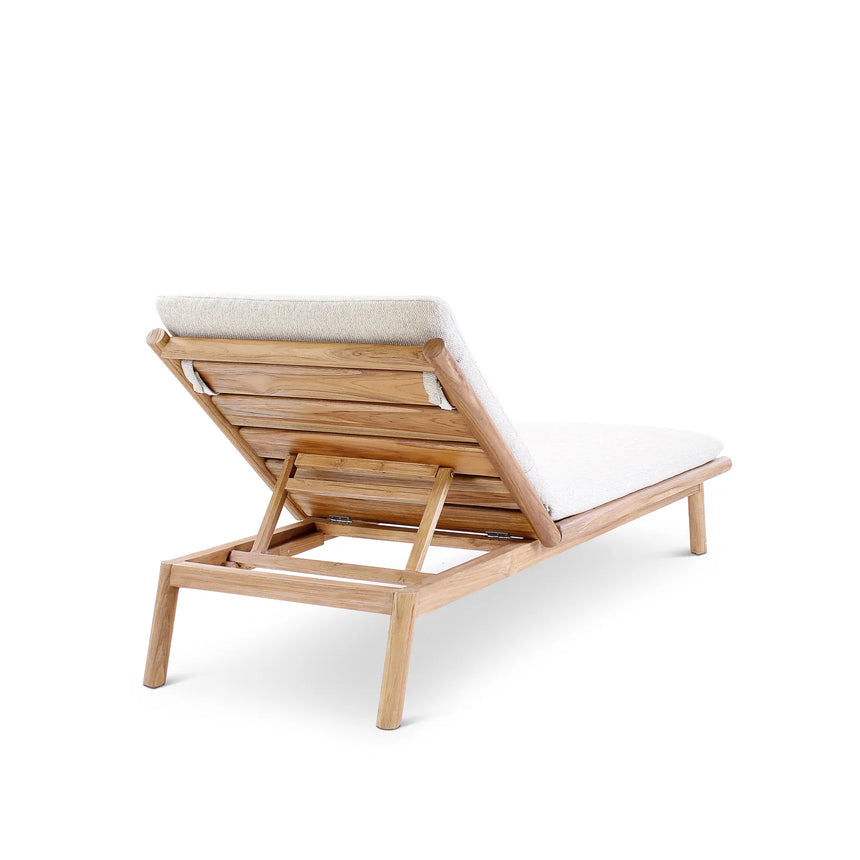 Sonnenliege Kuro aus Teakholz mit cremefarbenen Kissen aus Outdoor-Stoff, 212x75x30 cm - ZEN ZONE Furniture