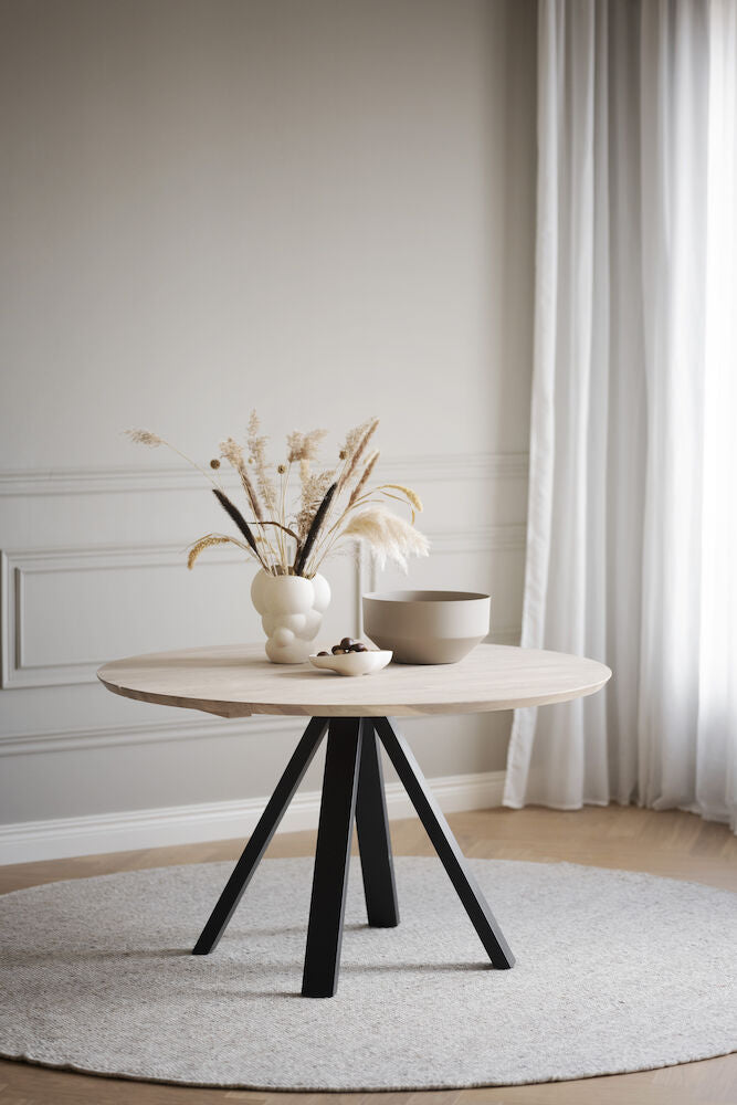 CARRADALE Esstisch Weiß pigmentiert/Schwarz 130x130x75cm - ZEN ZONE