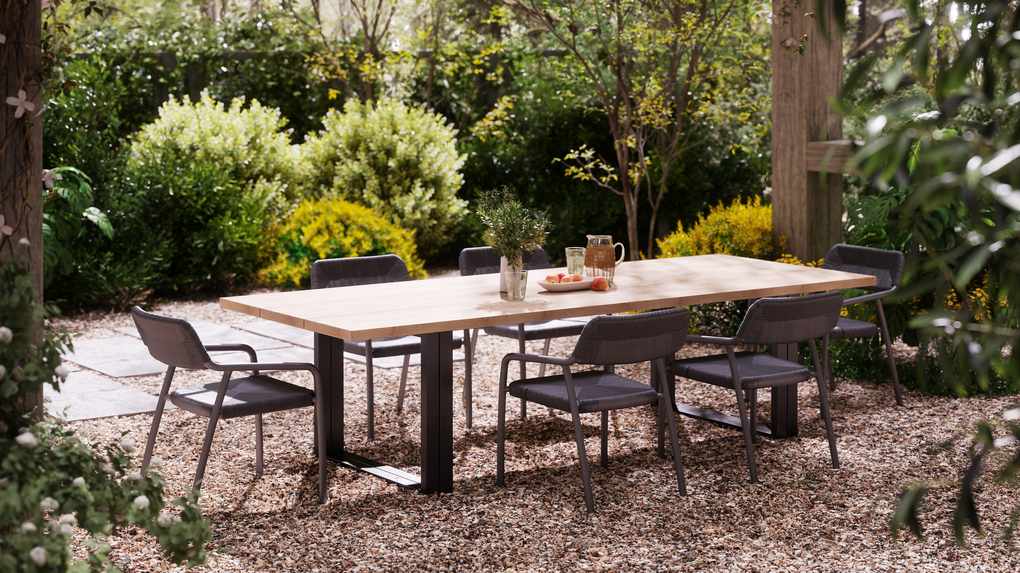 Granelli Gartenstuhl mit Armlehnen aus Aluminium und Geflecht Schwarz - ZEN ZONE Furniture
