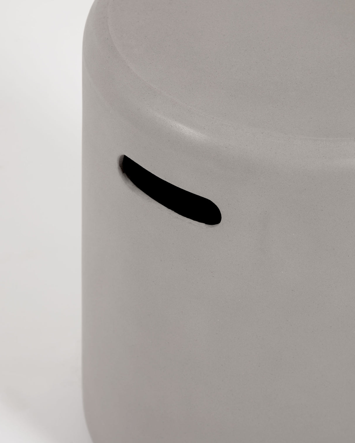 Taimi Outdoor Hocker aus Zement Ø 35 cm - ZEN ZONE Furniture