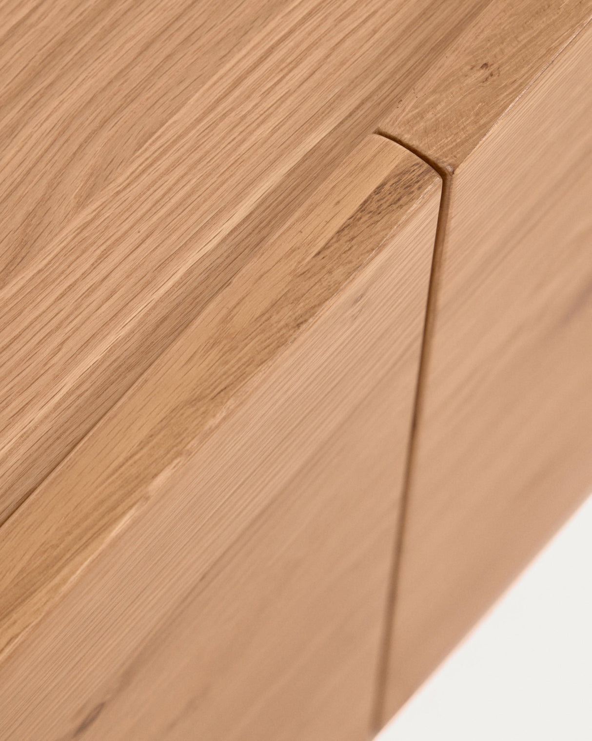 Rasha Sideboard 4 Türen Eichenfurnier mit natürlichem Finish 180 x 71 cm - ZEN ZONE Furniture