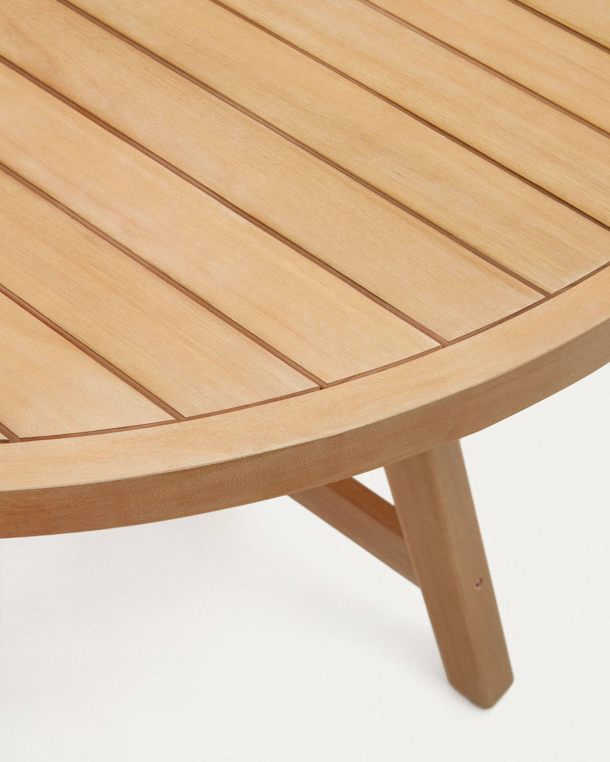 Urgell runder Tisch 100% outdoor aus massivem Eukalyptus Ø 130 cm 100% FSC - ZEN ZONE Furniture