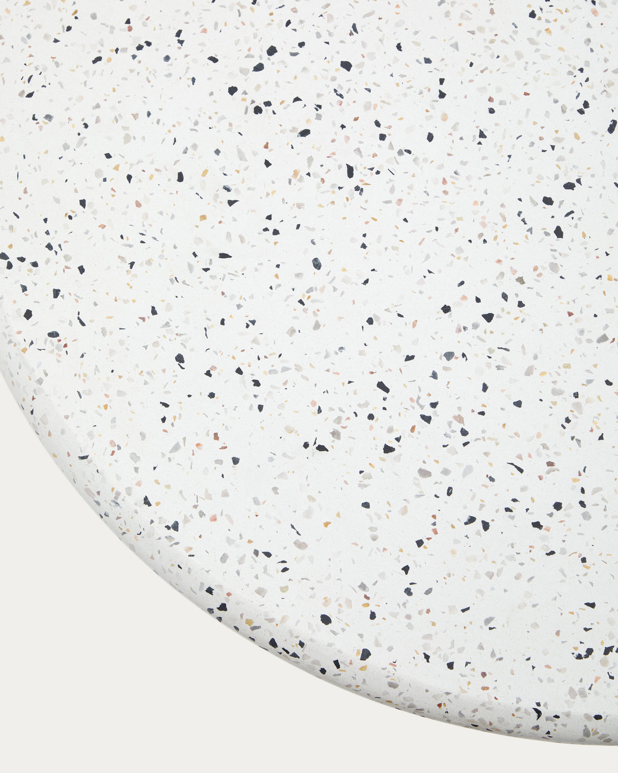 Saura Tisch aus weissem Terrazzo mit weisser Terrazzo-Platte 75 x Ø70 - ZEN ZONE Furniture