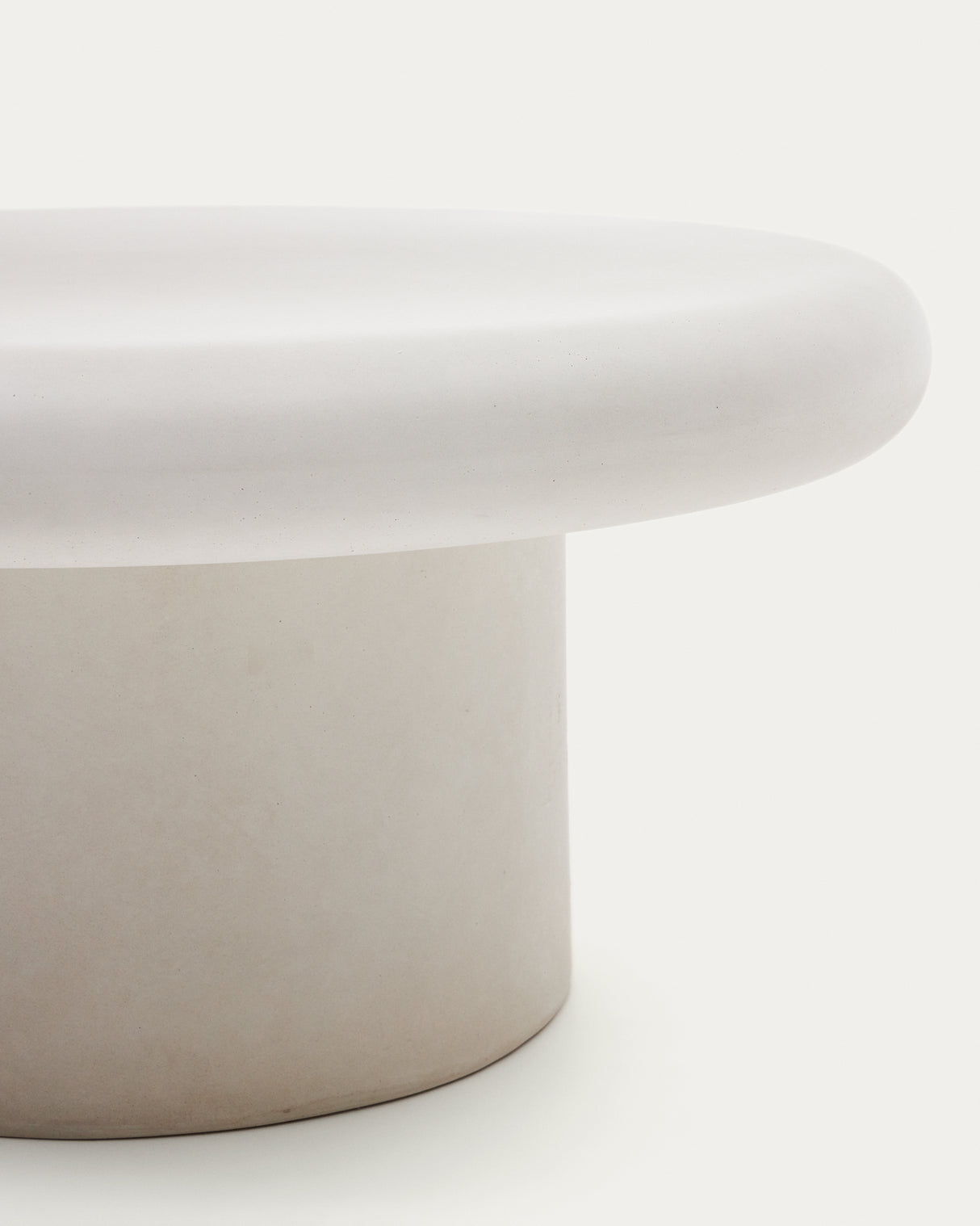 Addaia Couchtisch aus weißem Zement Ø 90 cm - ZEN ZONE Furniture