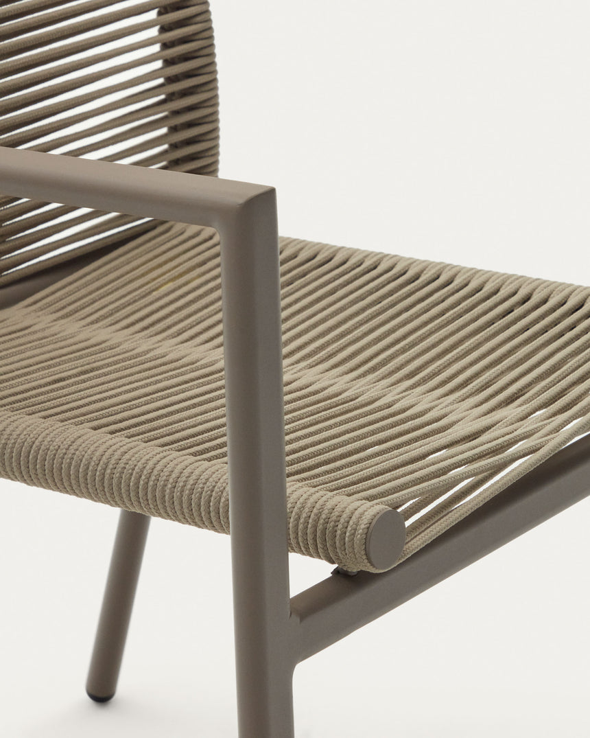 Culip stapelbarer Gartenstuhl aus Seil und Aluminium in Braun - ZEN ZONE Furniture