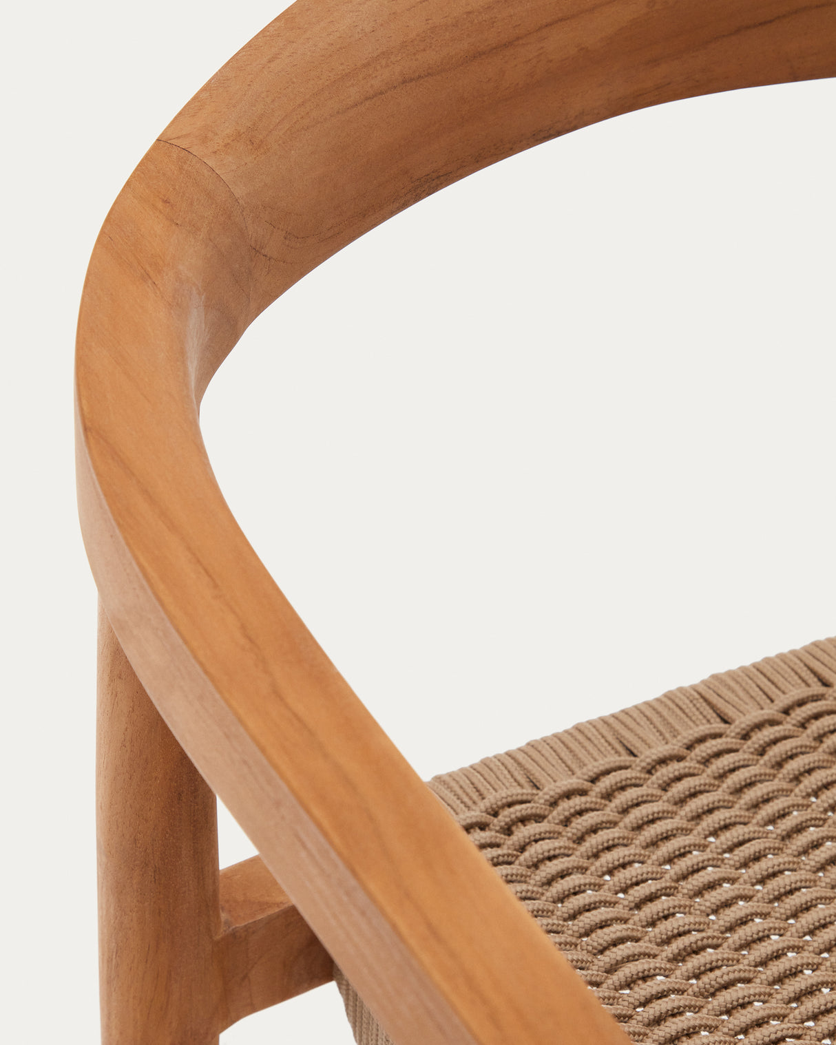 Ydalia stapelbarer Outdoor-Stuhl massives Teakholz natürliches Finish beiges Seil - ZEN ZONE Furniture