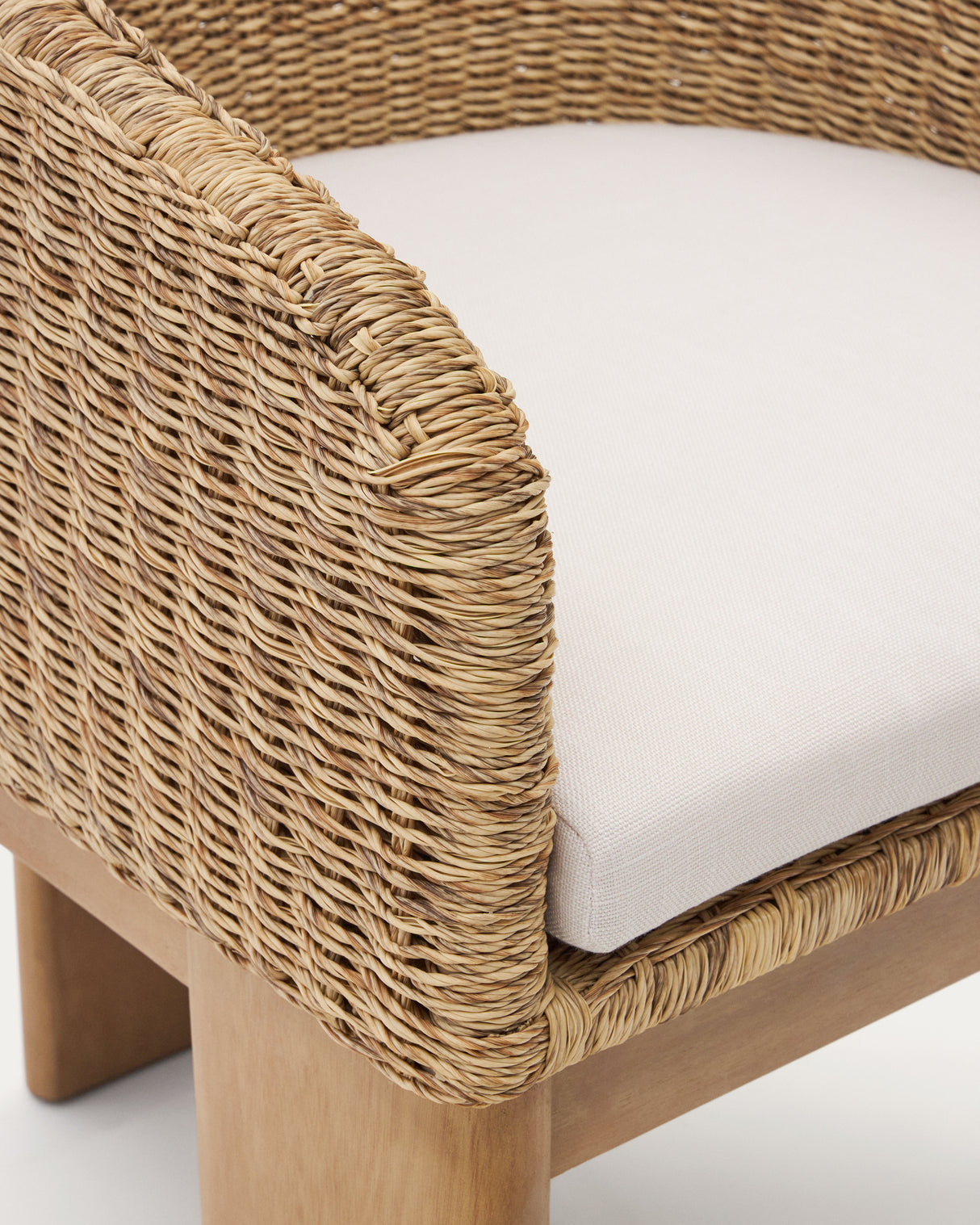 Xoriguer Stuhl aus synthetischem Rattan und massivem Eukalyptusholz FSC 100% - ZEN ZONE Furniture