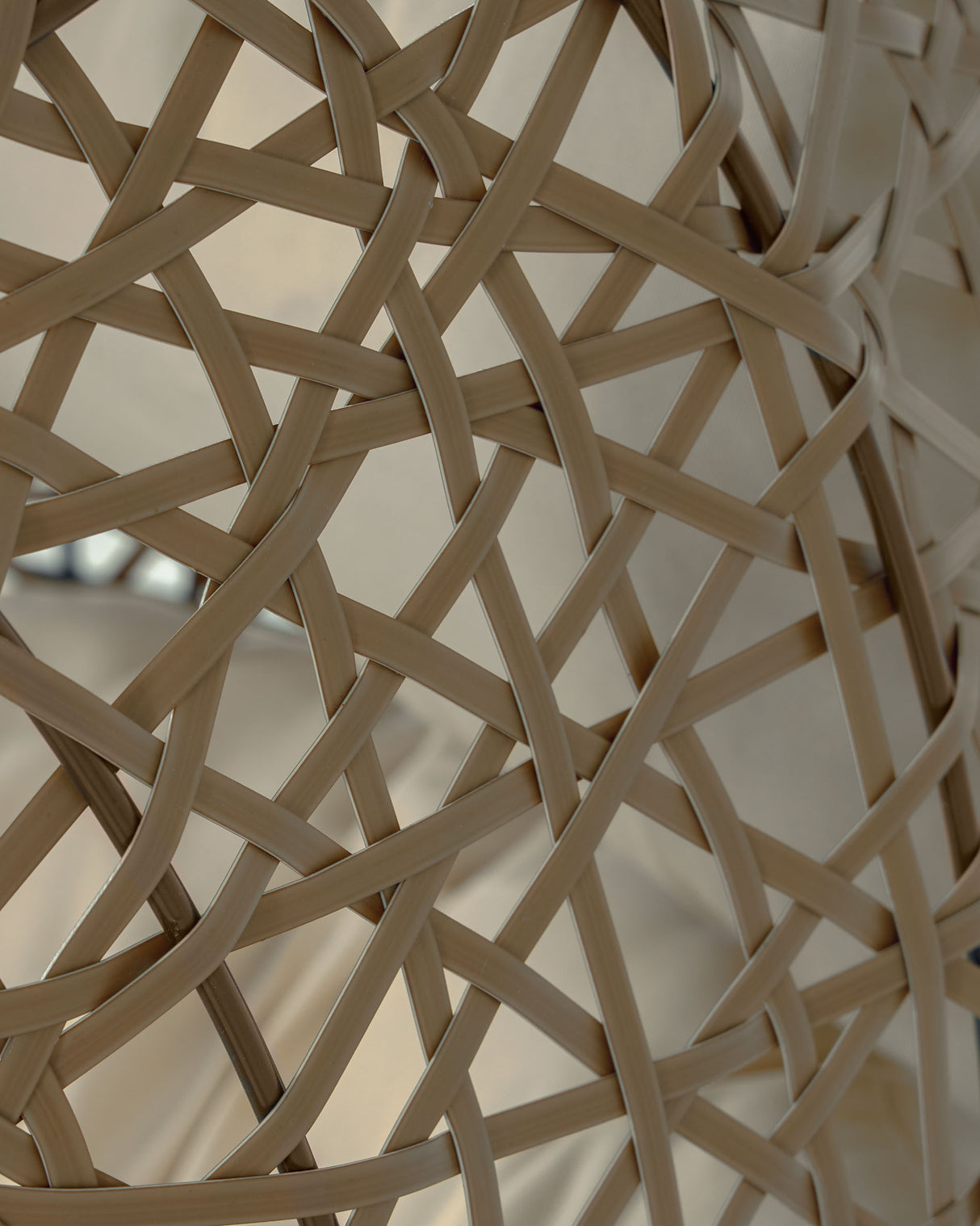 Hängesessel Florina in Braun mit Standfuß in Dunkelgrau - ZEN ZONE Furniture