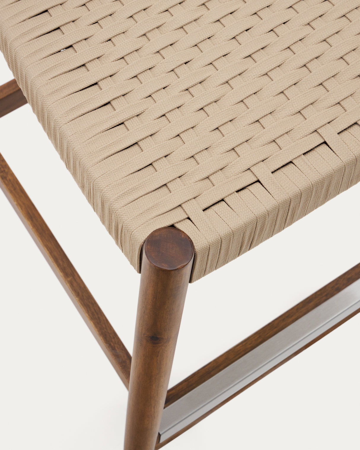 Nina Hocker massives Akazienholz nussbaumfarbenes Finish Seil beige Höhe 62 cm FSC 100% - ZEN ZONE Furniture