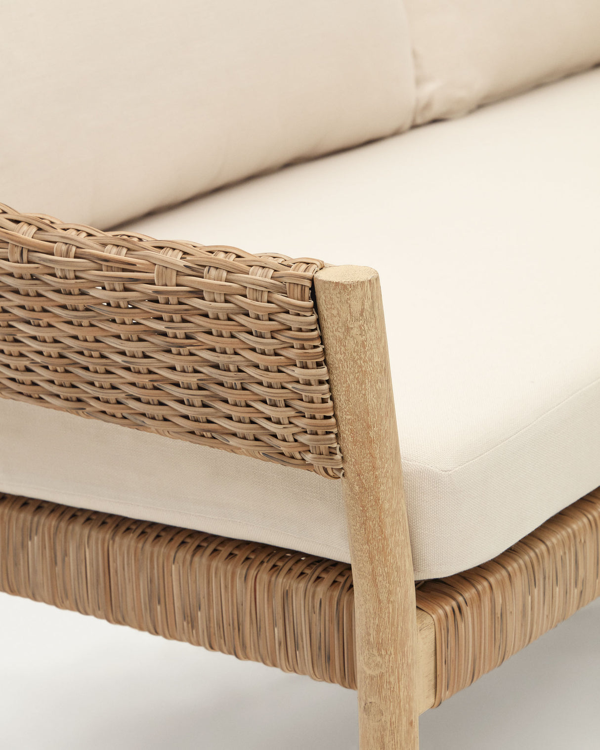 Pola stapelbares Set 2-Sitzer-Sofa + 2 Sesseln massiver Eukalyptus Kunstrattan 100% FSC - ZEN ZONE Furniture