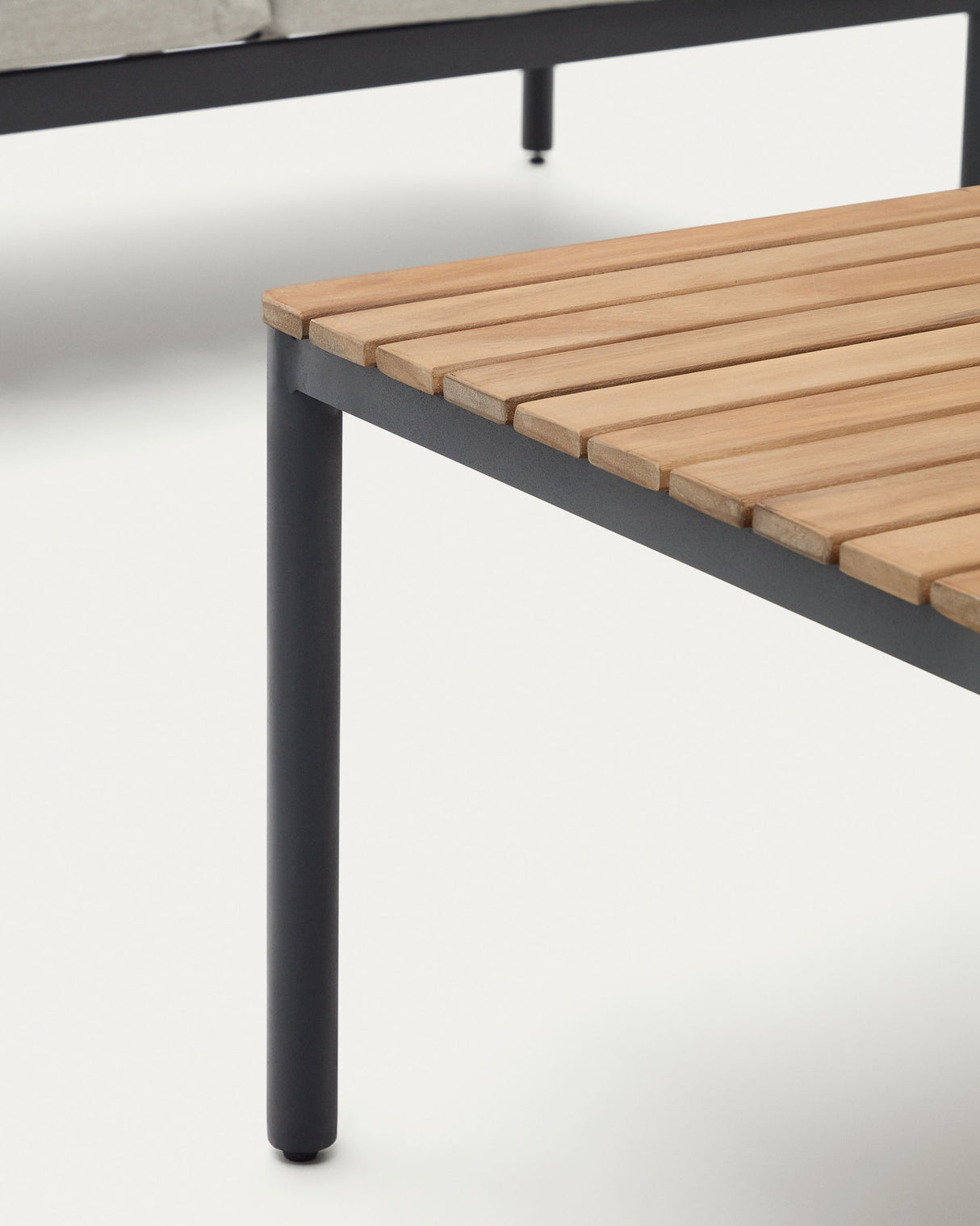 Aiguafreda Set 2-Sitzer-Sofa 2 Sesseln + Couchtisch Alu grau massives Akazienholz 100% FSC - ZEN ZONE Furniture