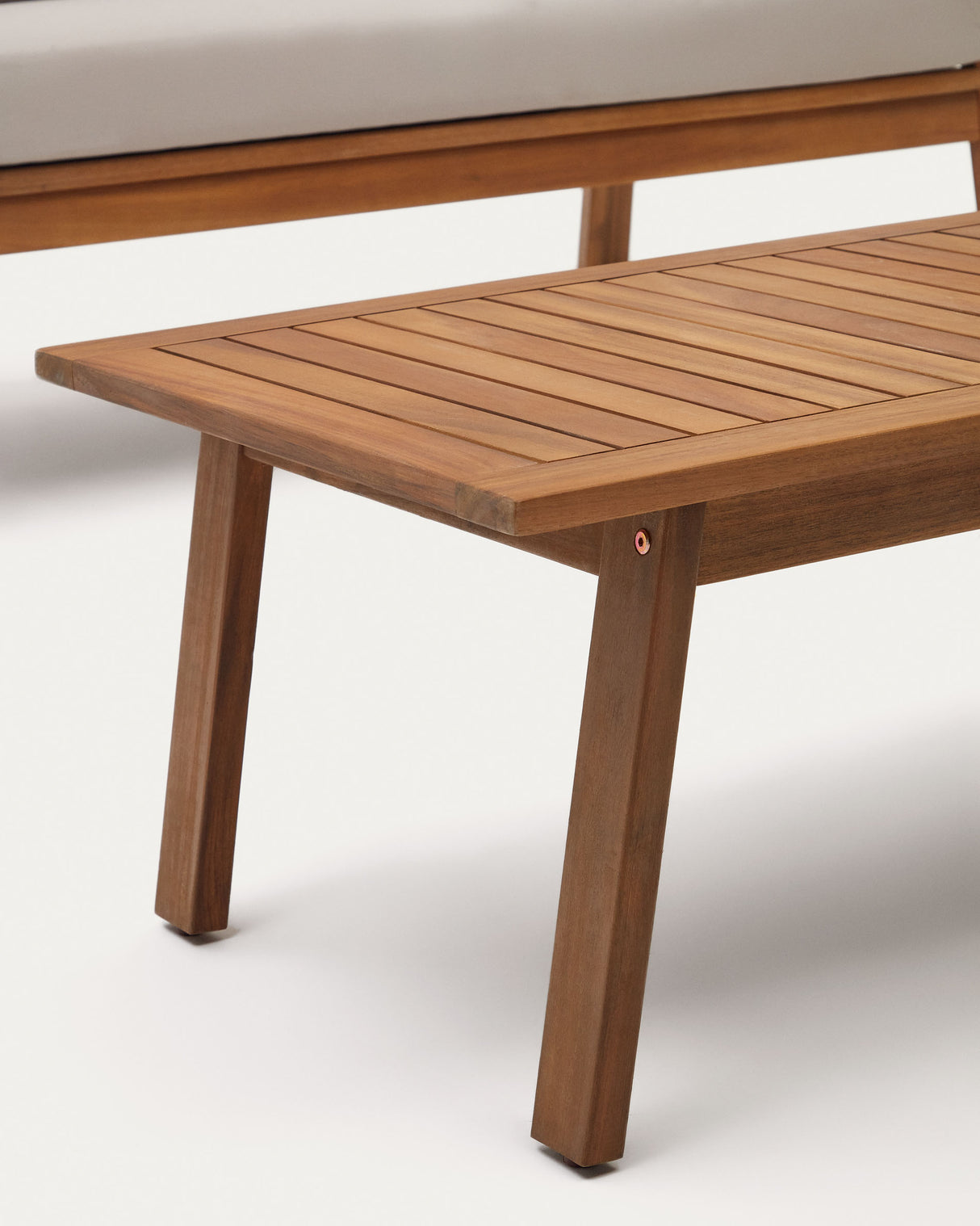 Frares Set aus 2-Sitzer-Sofa, 2 Sesseln und Couchtisch massives Akazienholz 100% FSC - ZEN ZONE Furniture