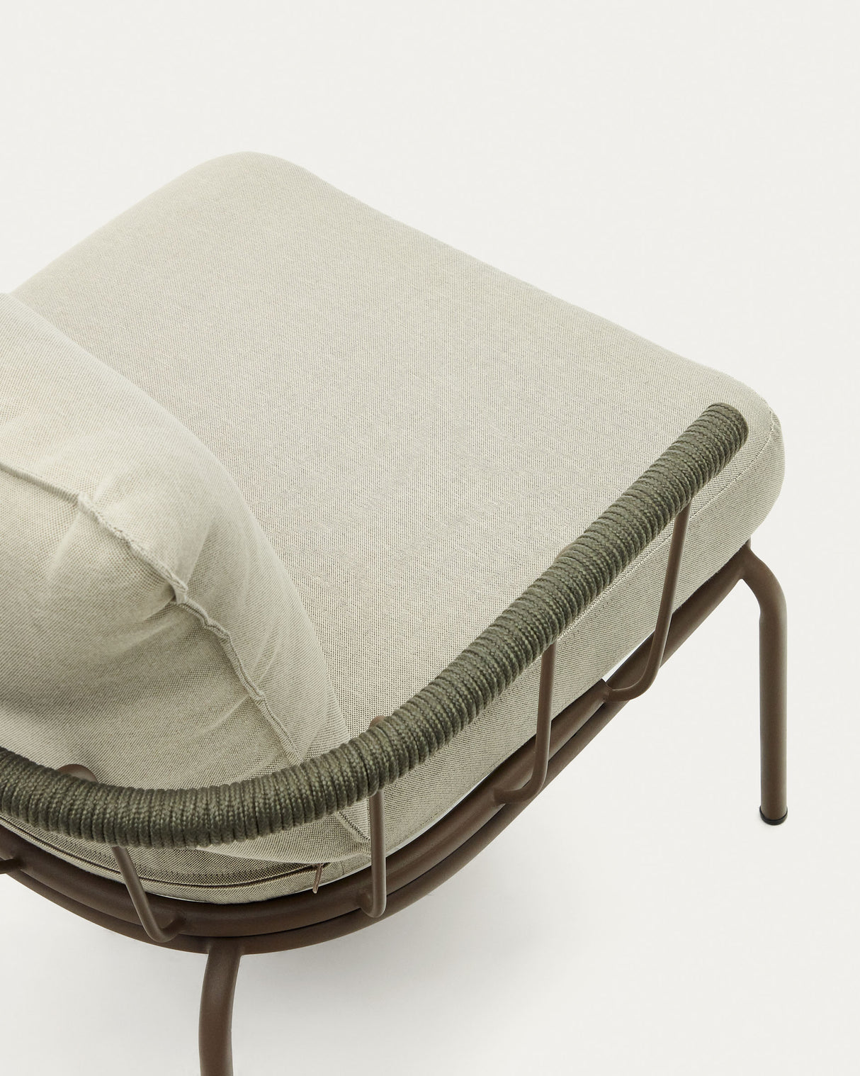 Salguer Sessel aus grünem Seil und Stahl in Braun - ZEN ZONE Furniture