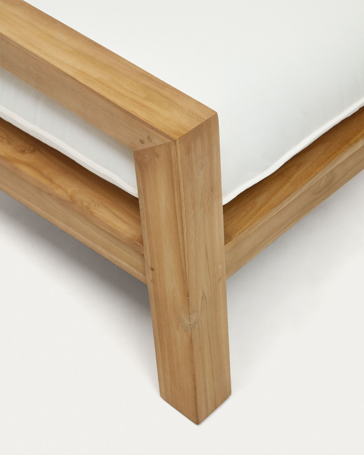 Forcanera Sessel aus massivem Teakholz - ZEN ZONE Furniture